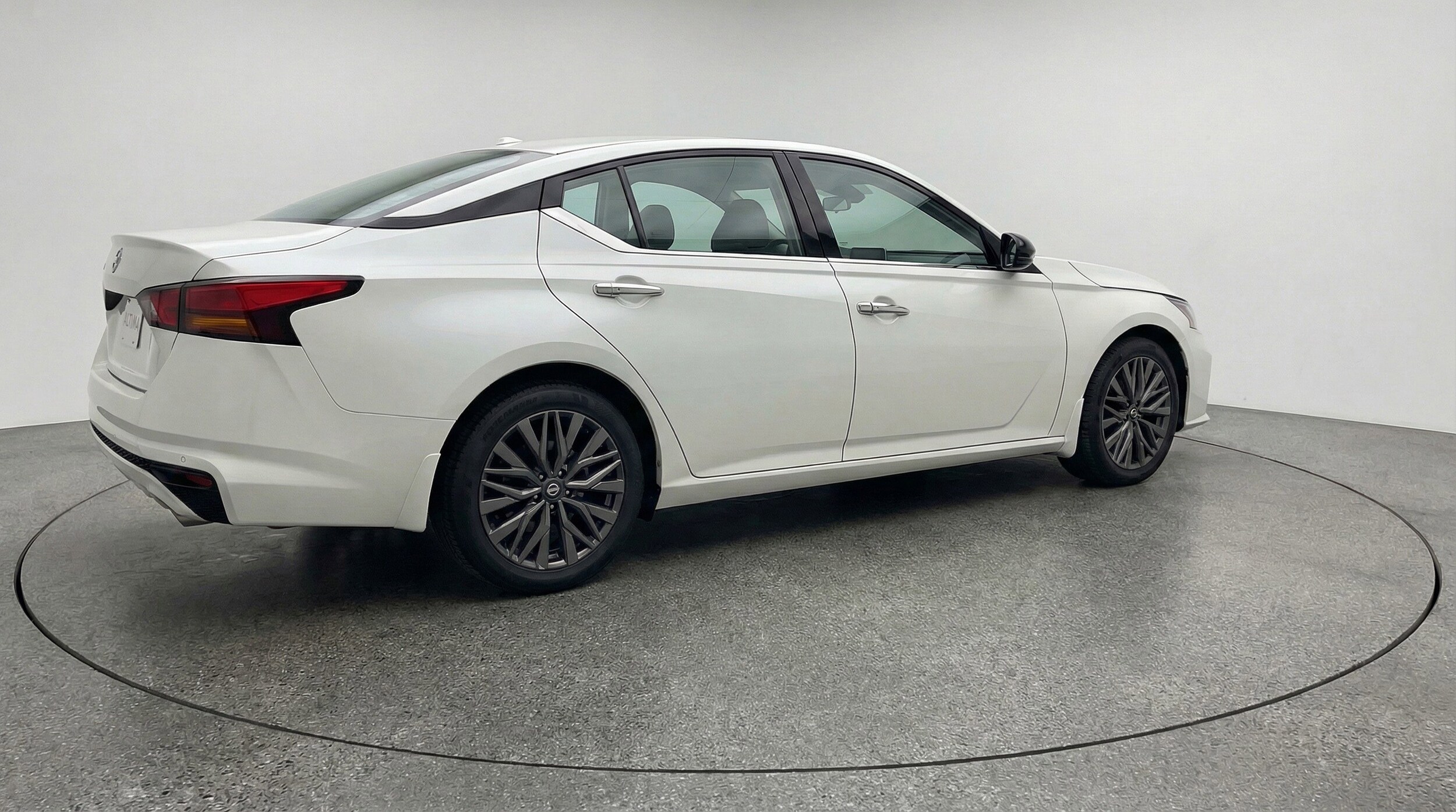 Thumbnail: 2025 Nissan Altima - 9