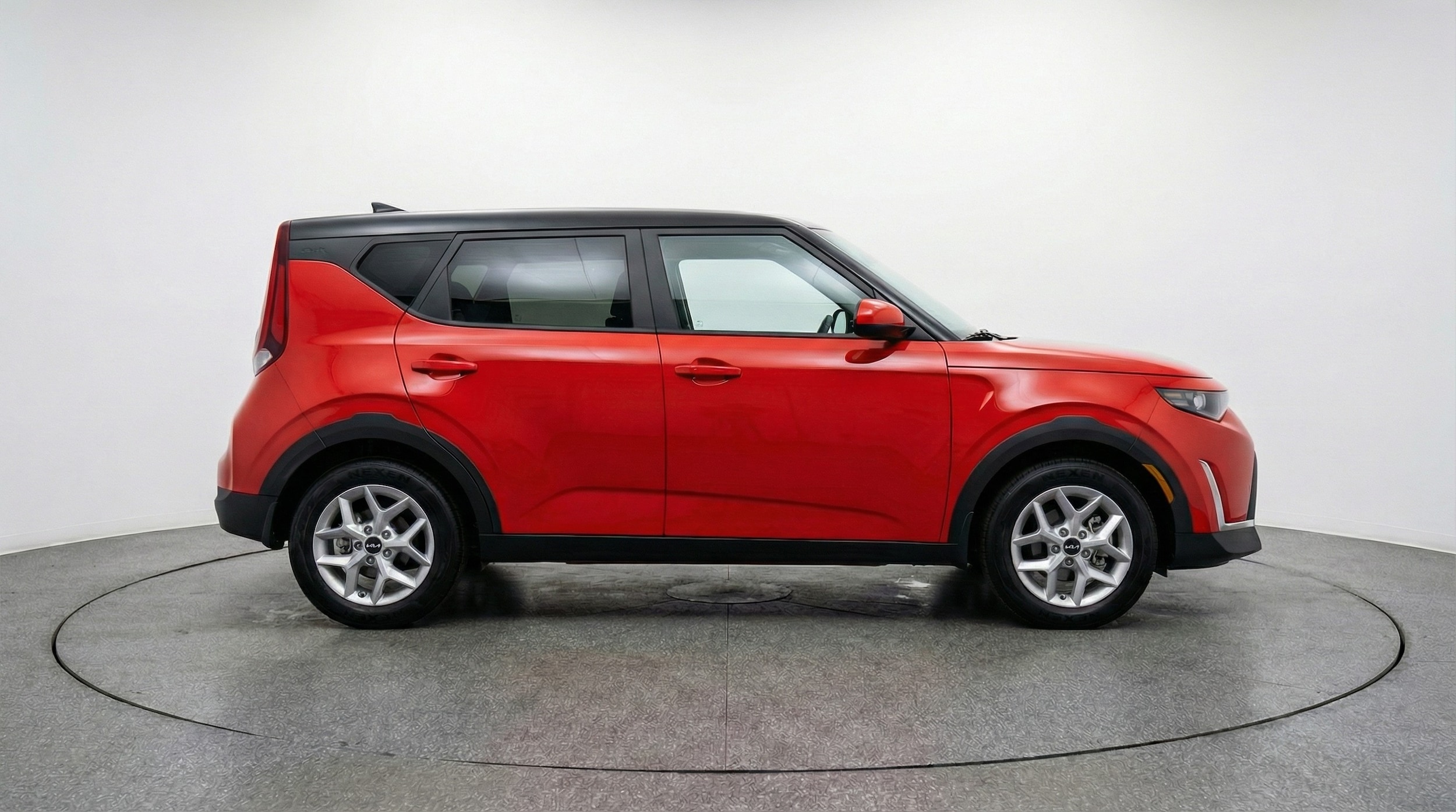 Thumbnail: 2025 Kia Soul - 8