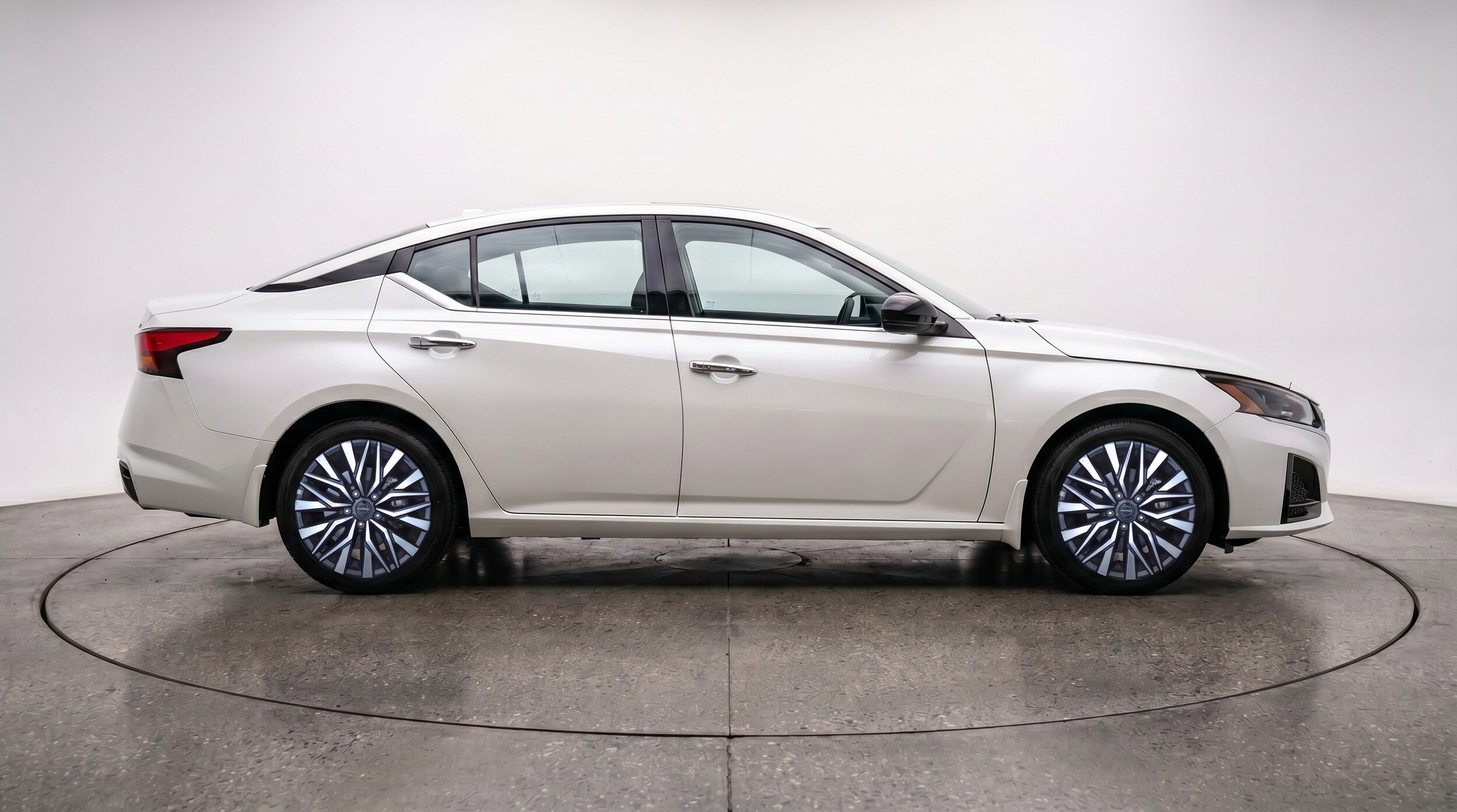 Thumbnail: 2025 Nissan Altima - 11