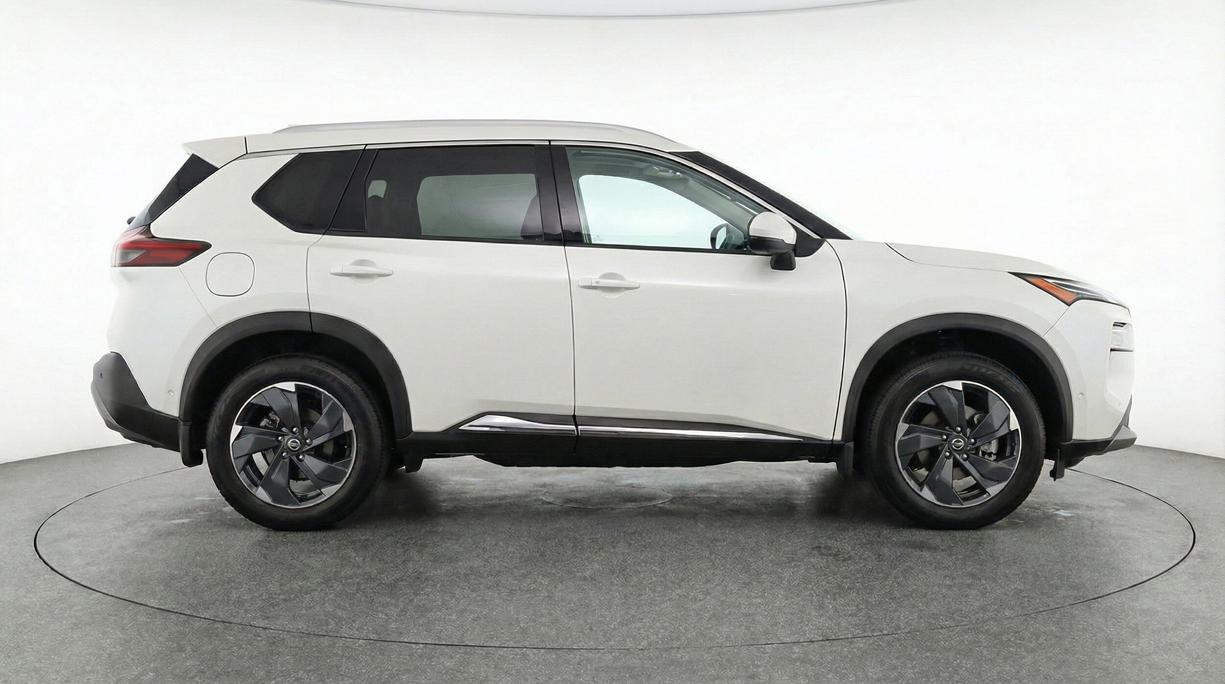 Thumbnail: 2025 Nissan Rogue - 11