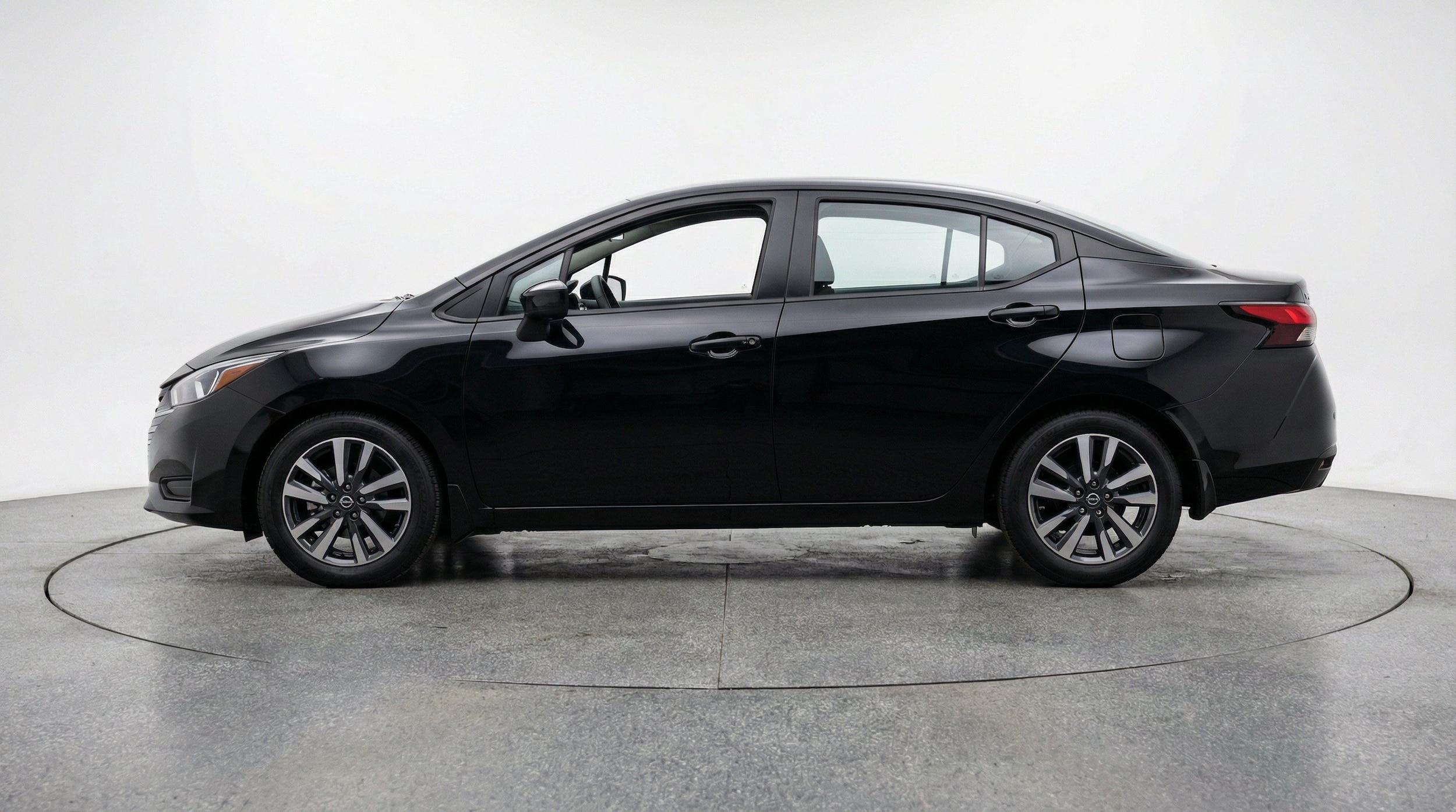 Thumbnail: 2025 Nissan Versa - 5