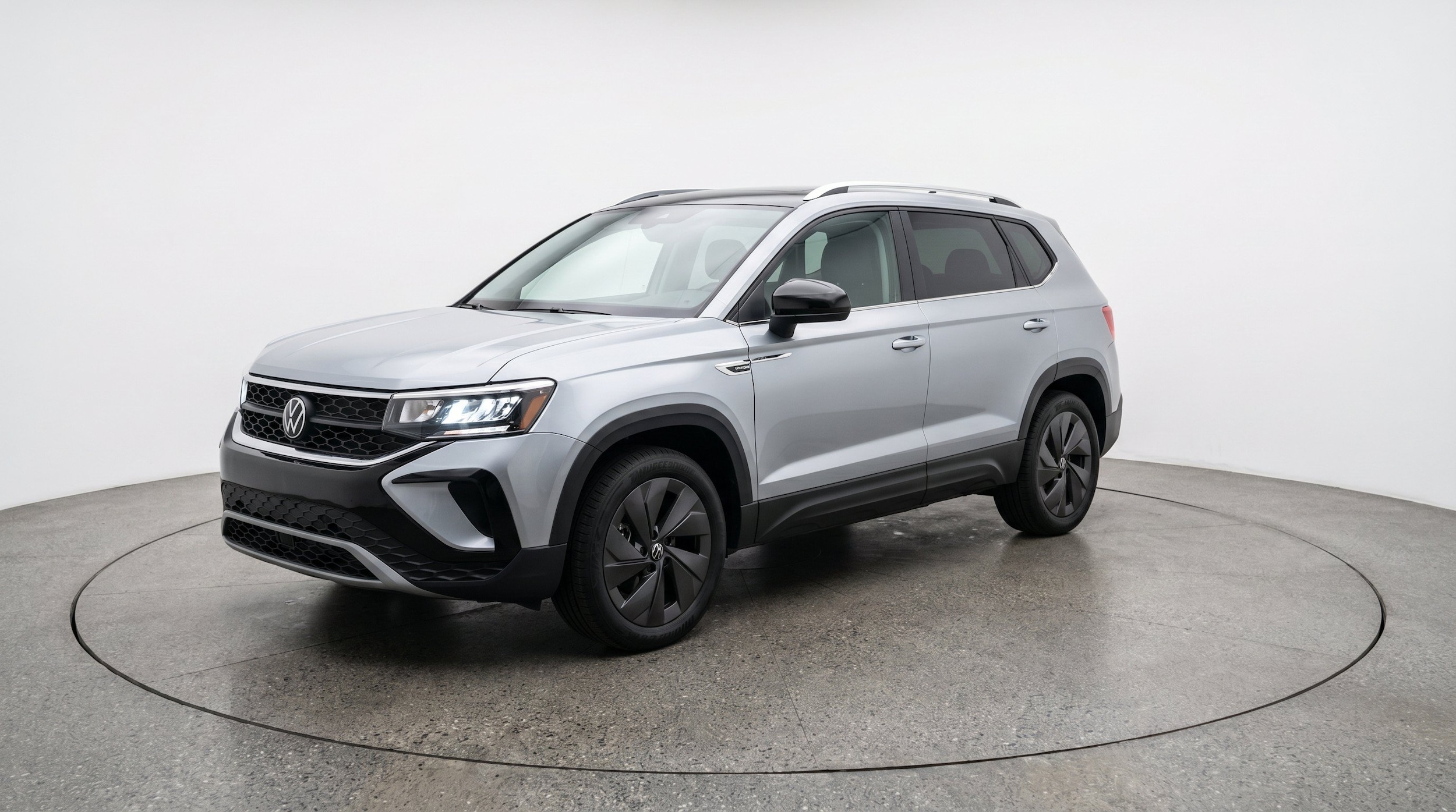 Thumbnail: 2026 Volkswagen Taos - 3