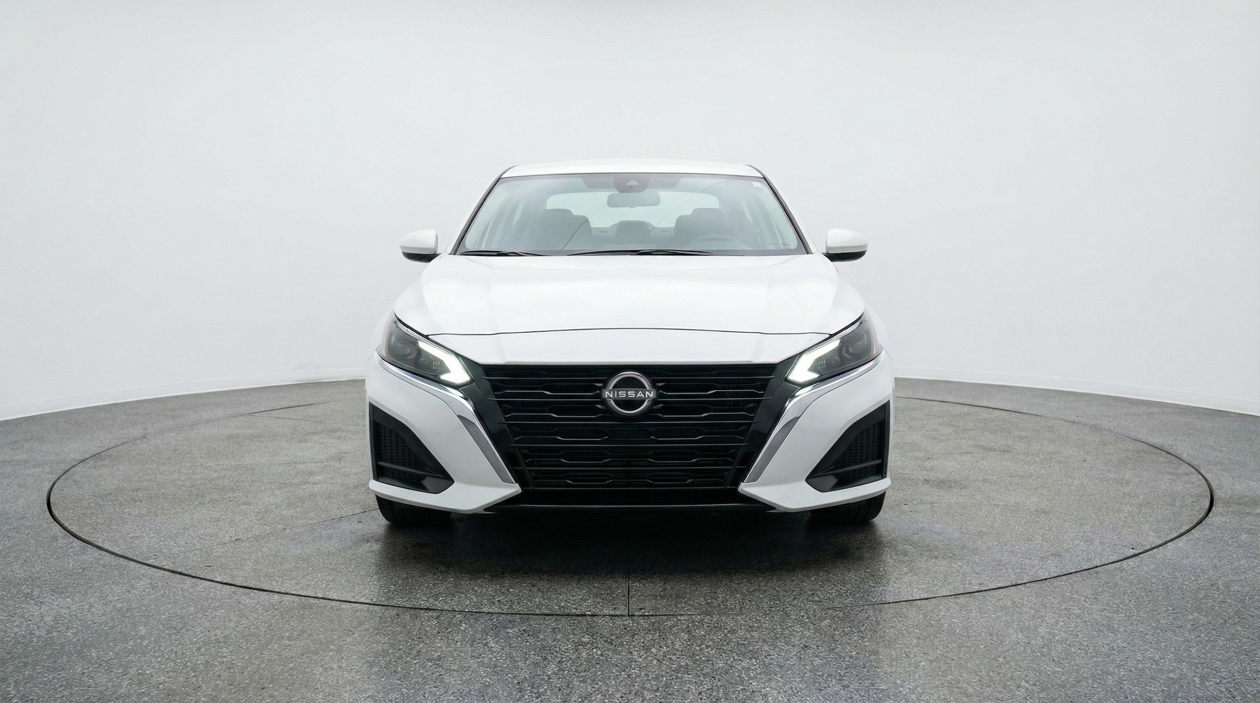 Thumbnail: 2025 Nissan Altima - 2