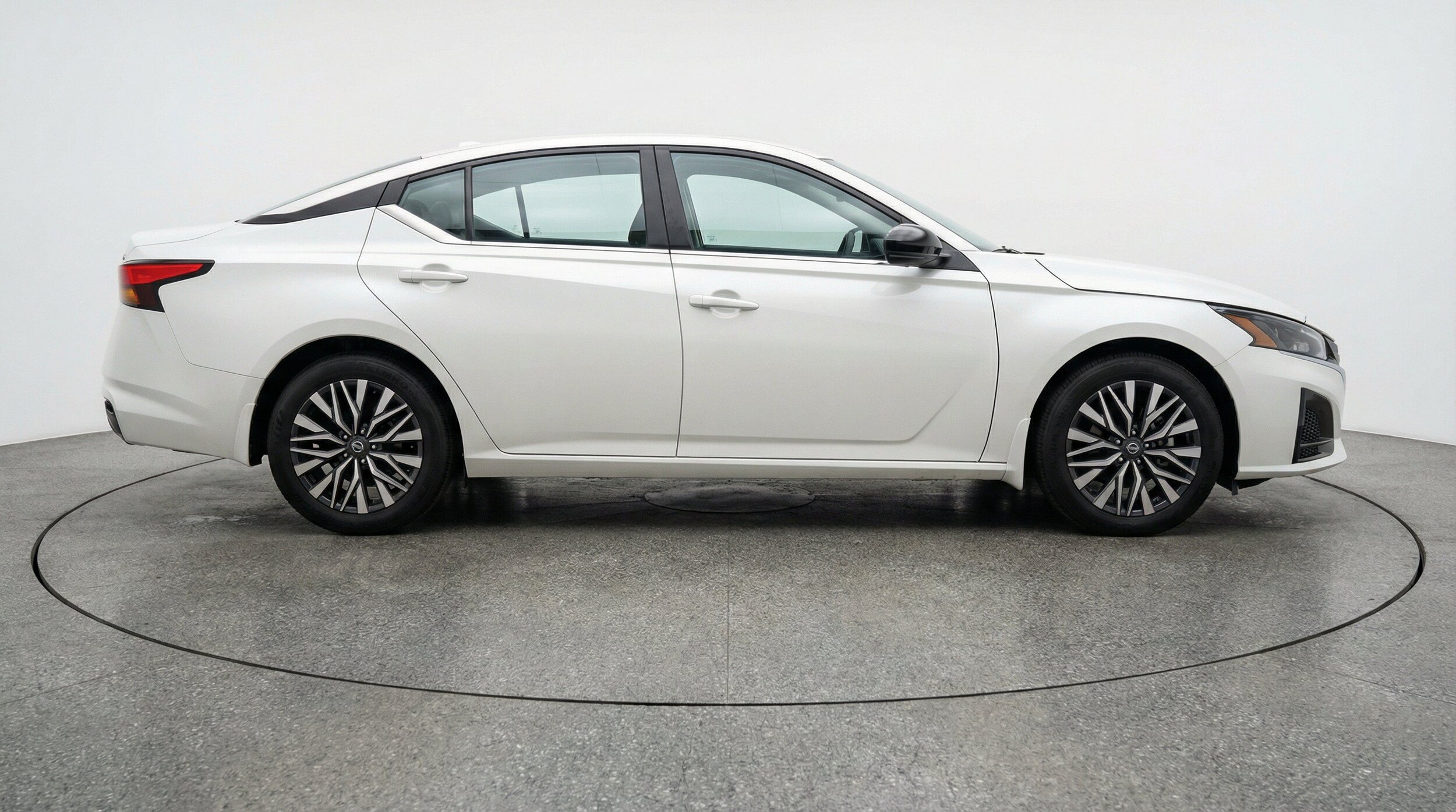 Thumbnail: 2025 Nissan Altima - 11