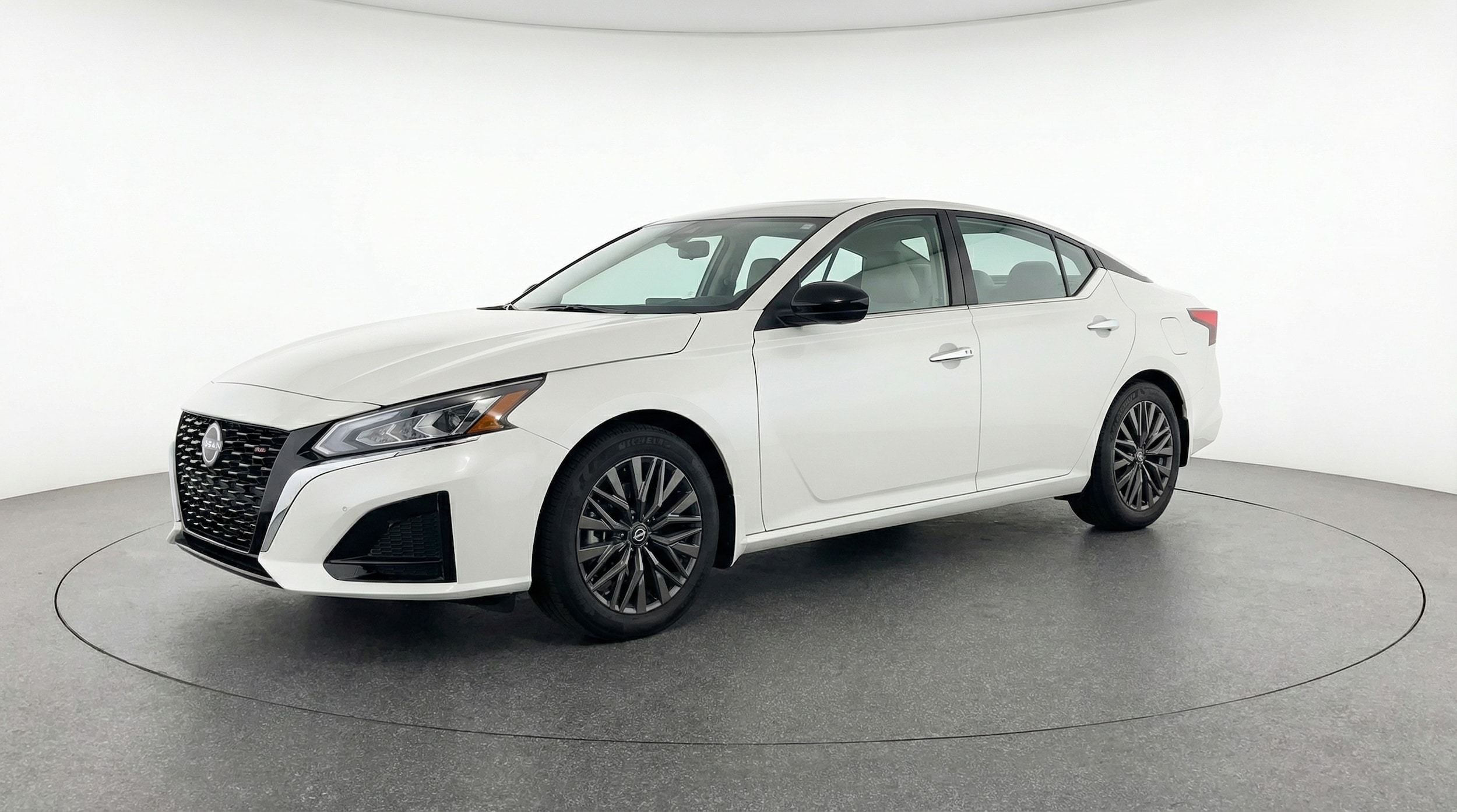 Thumbnail: 2025 Nissan Altima - 3