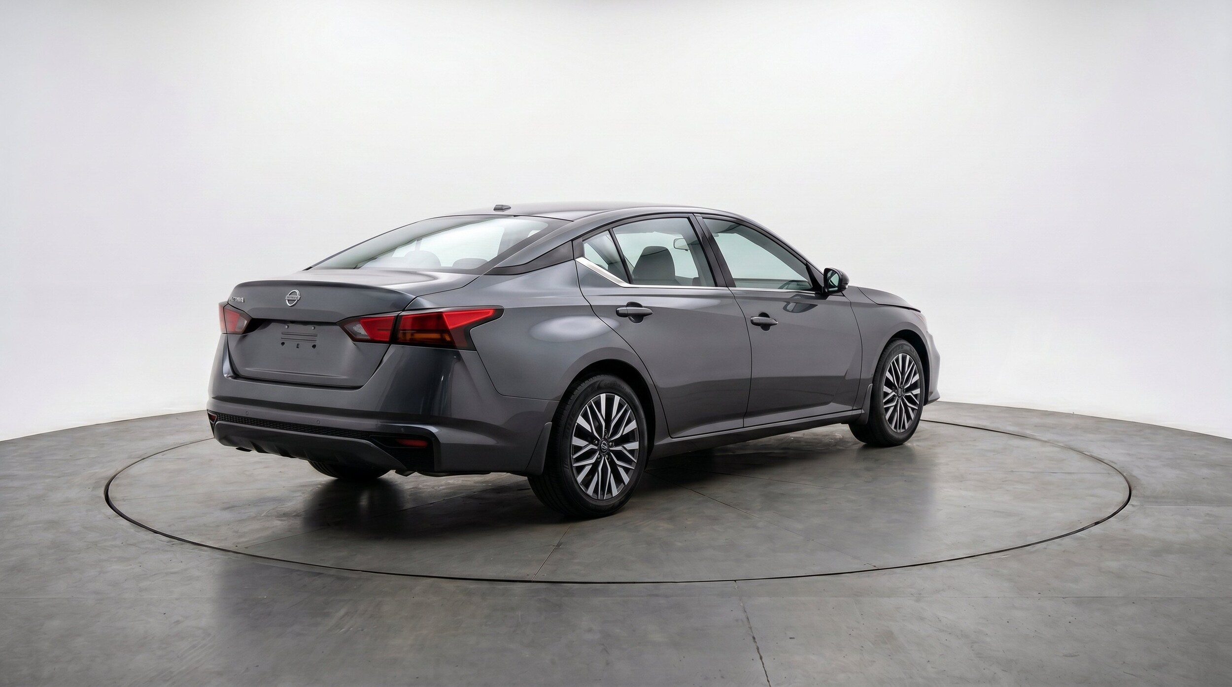 Thumbnail: 2025 Nissan Altima - 9