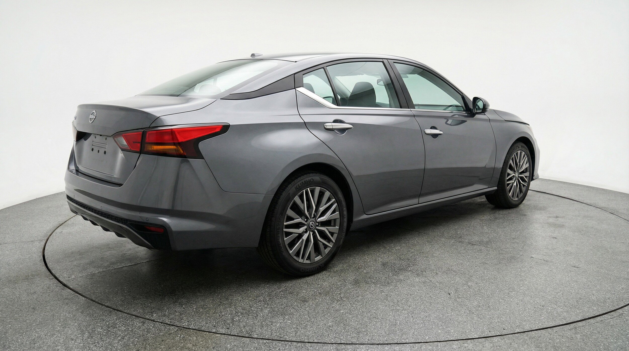 Thumbnail: 2025 Nissan Altima - 9