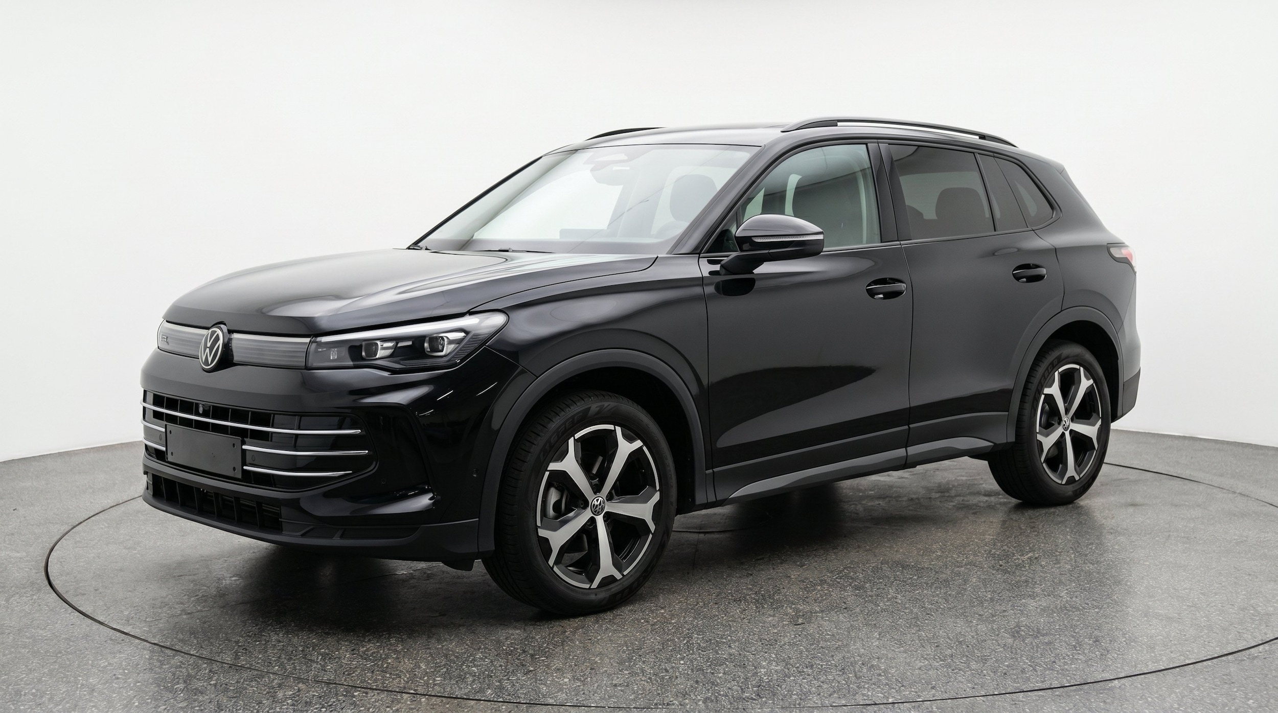 Thumbnail: 2026 Volkswagen Tiguan - 3