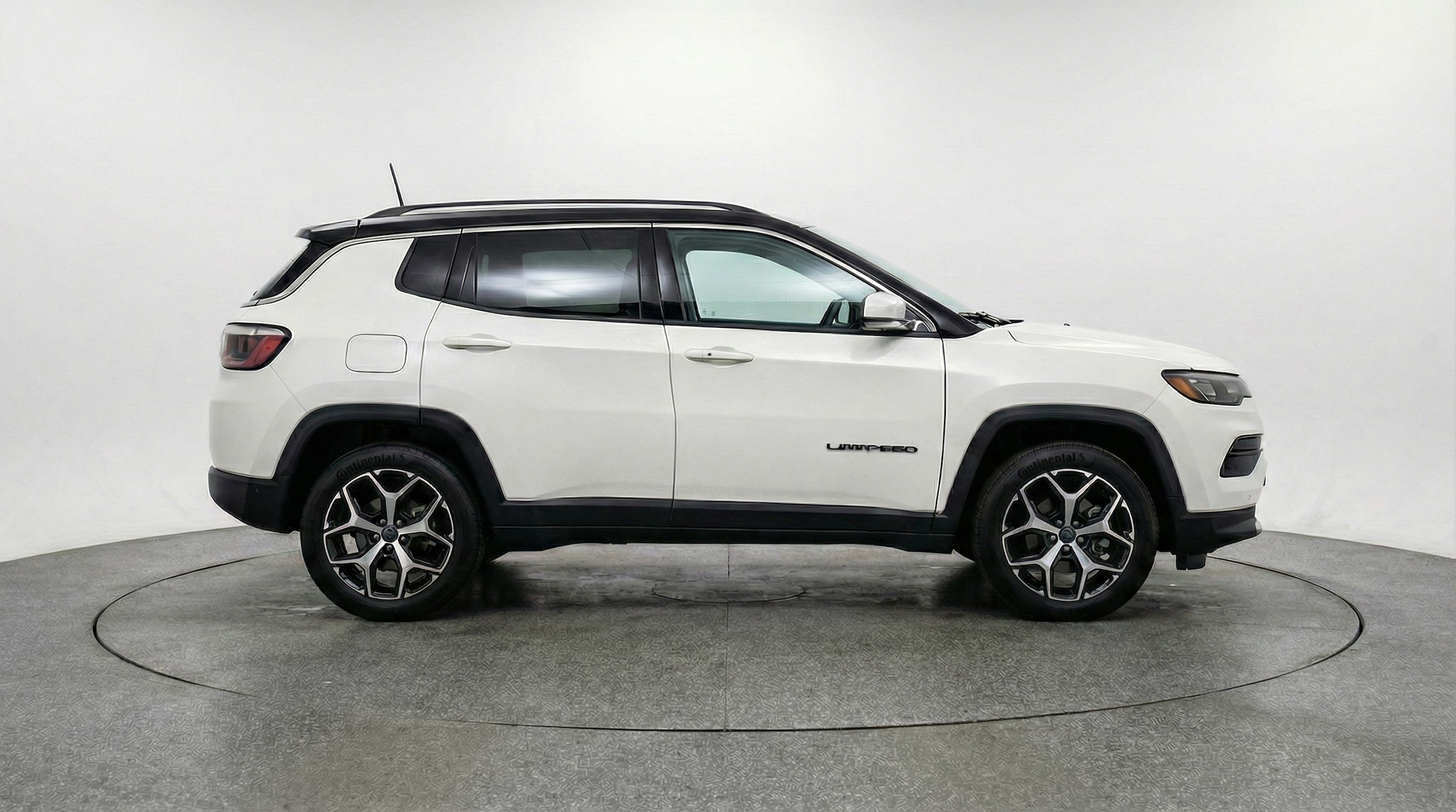 Thumbnail: 2025 Jeep Compass - 8