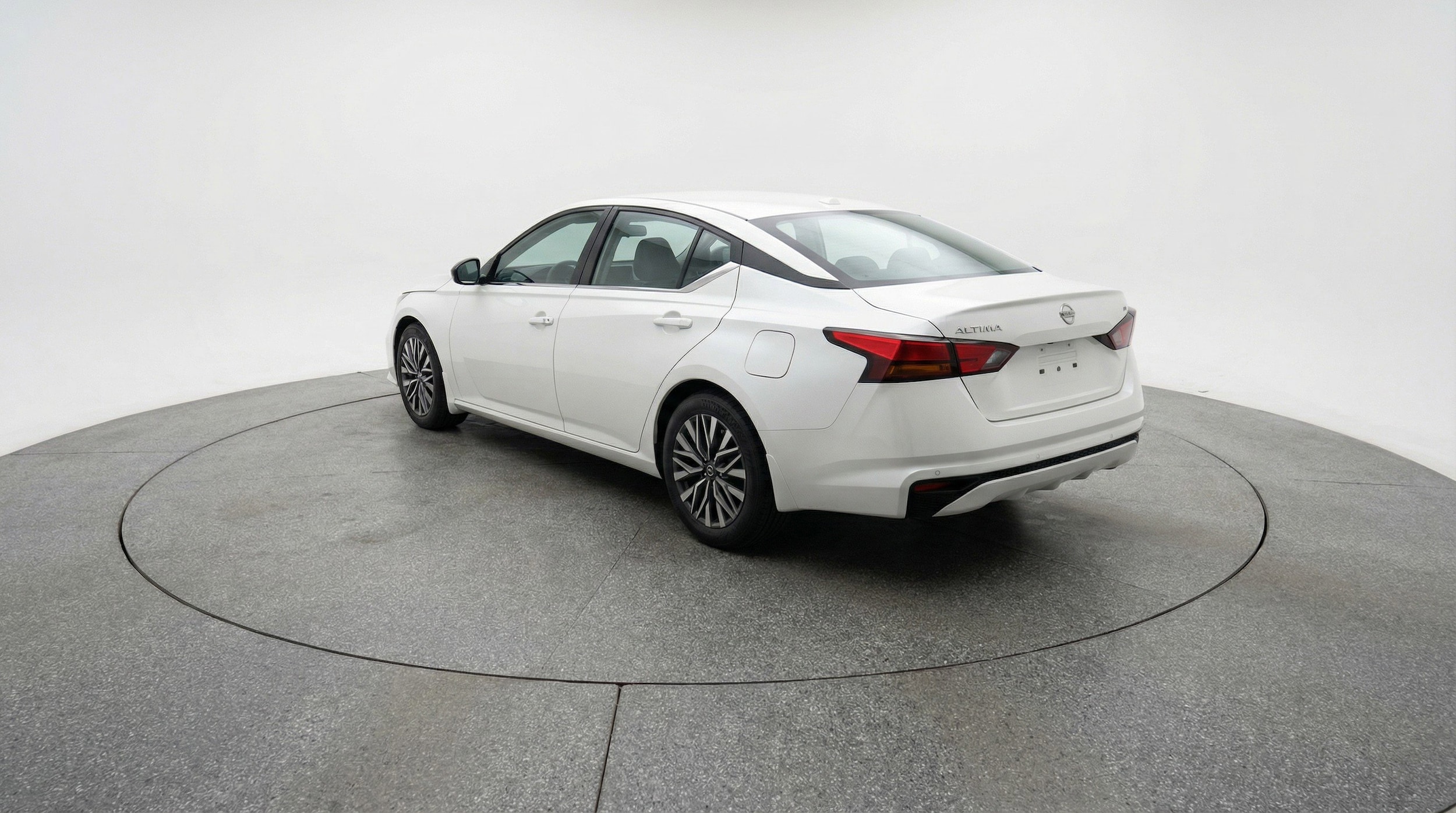 Thumbnail: 2025 Nissan Altima - 6