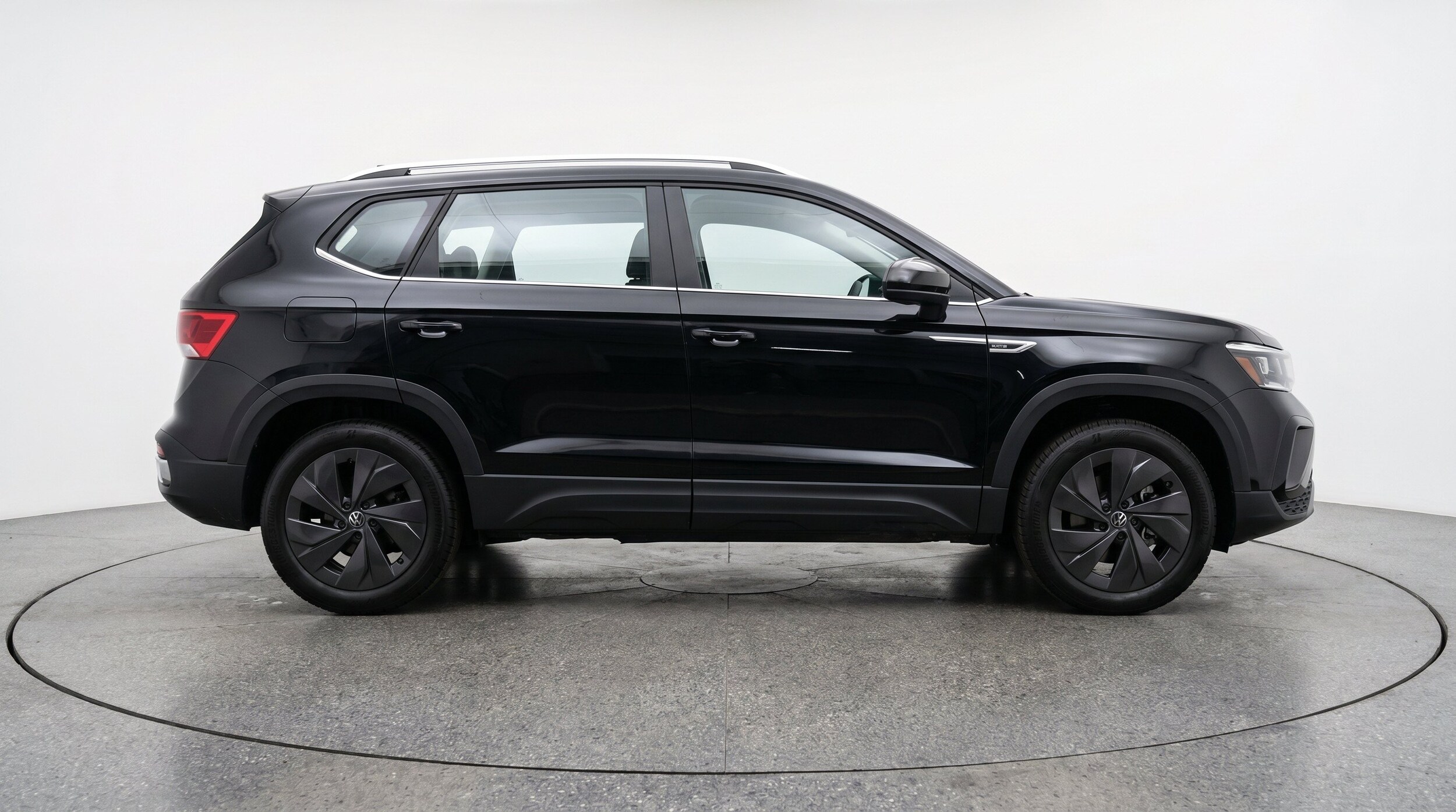 Thumbnail: 2026 Volkswagen Taos - 10