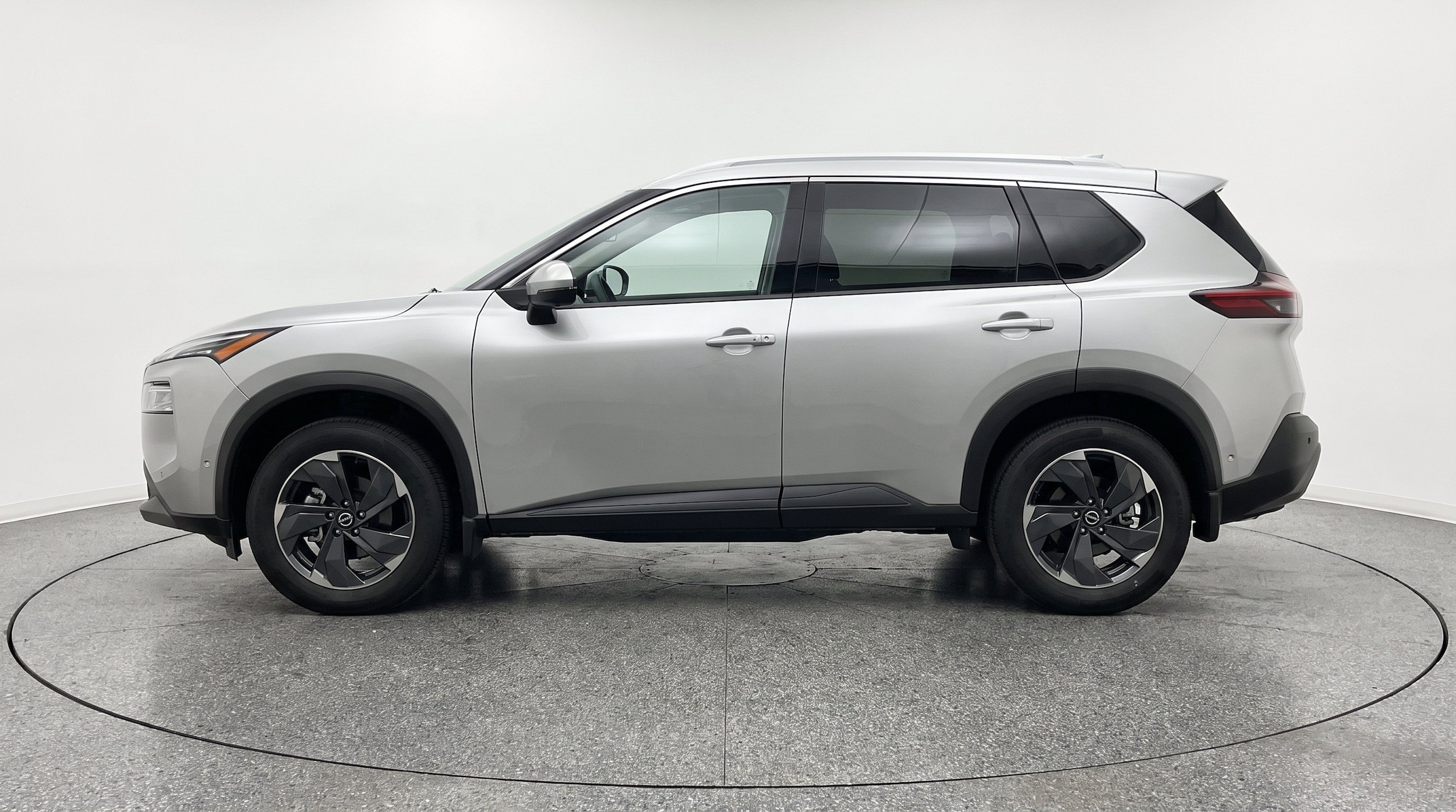 Thumbnail: 2025 Nissan Rogue - 5