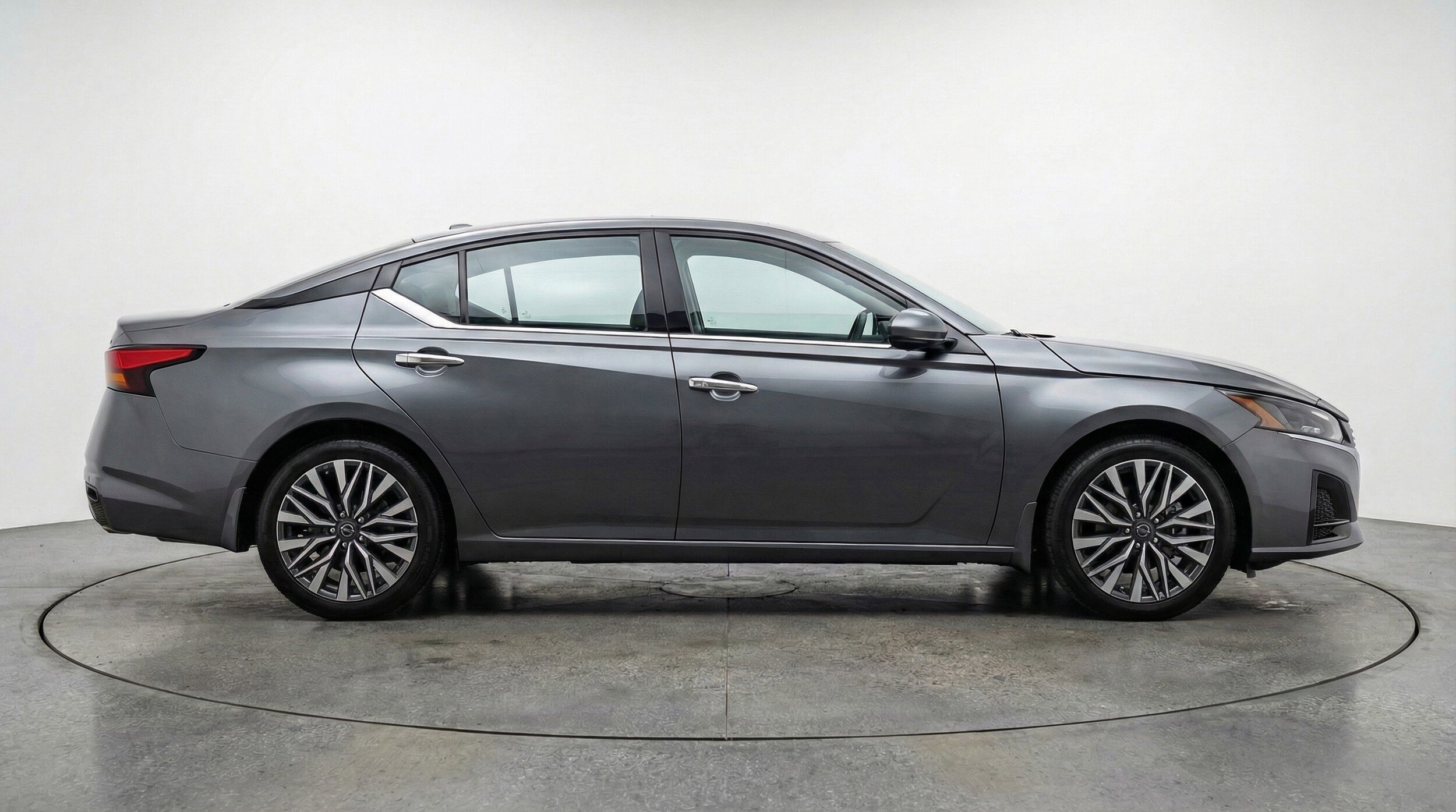 Thumbnail: 2025 Nissan Altima - 11