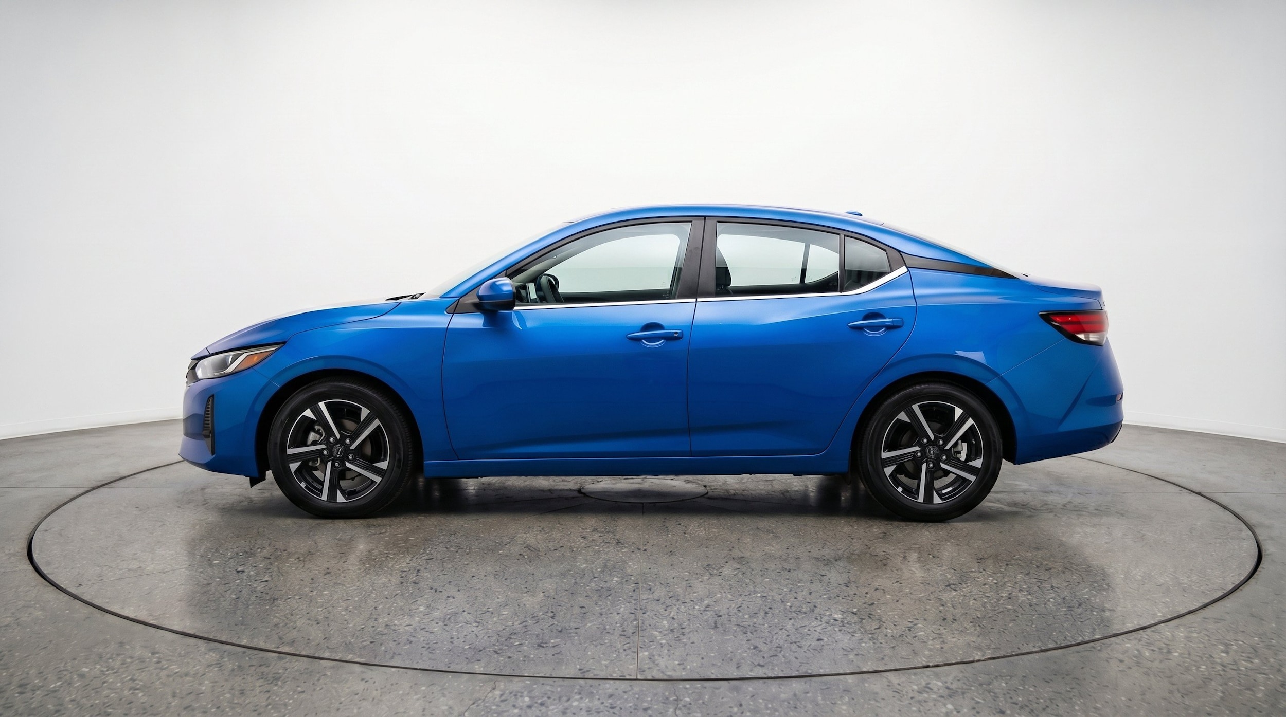 Thumbnail: 2025 Nissan Sentra - 5