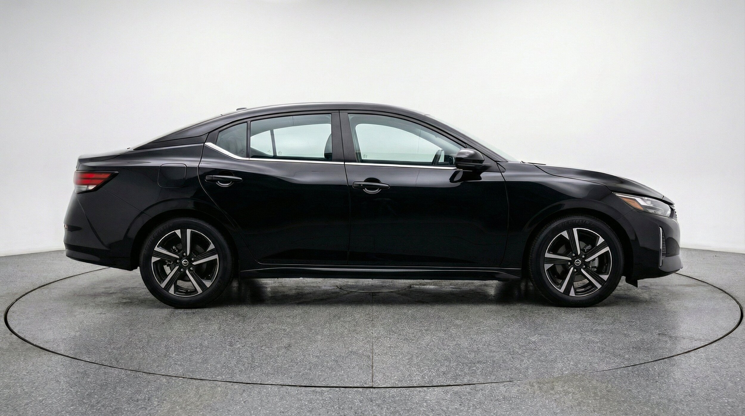Thumbnail: 2025 Nissan Sentra - 11