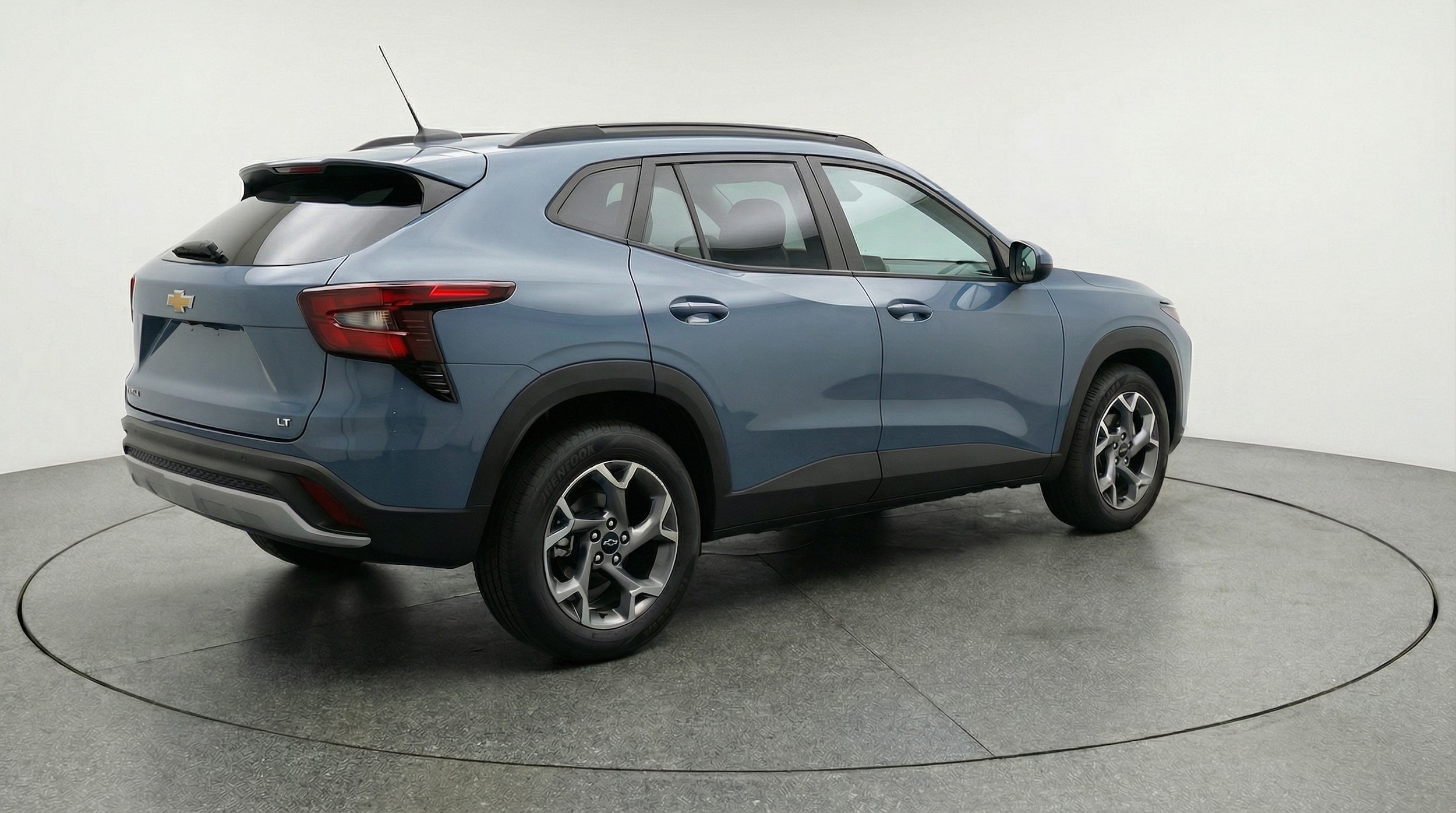 Thumbnail: 2025 Chevrolet Trax - 7