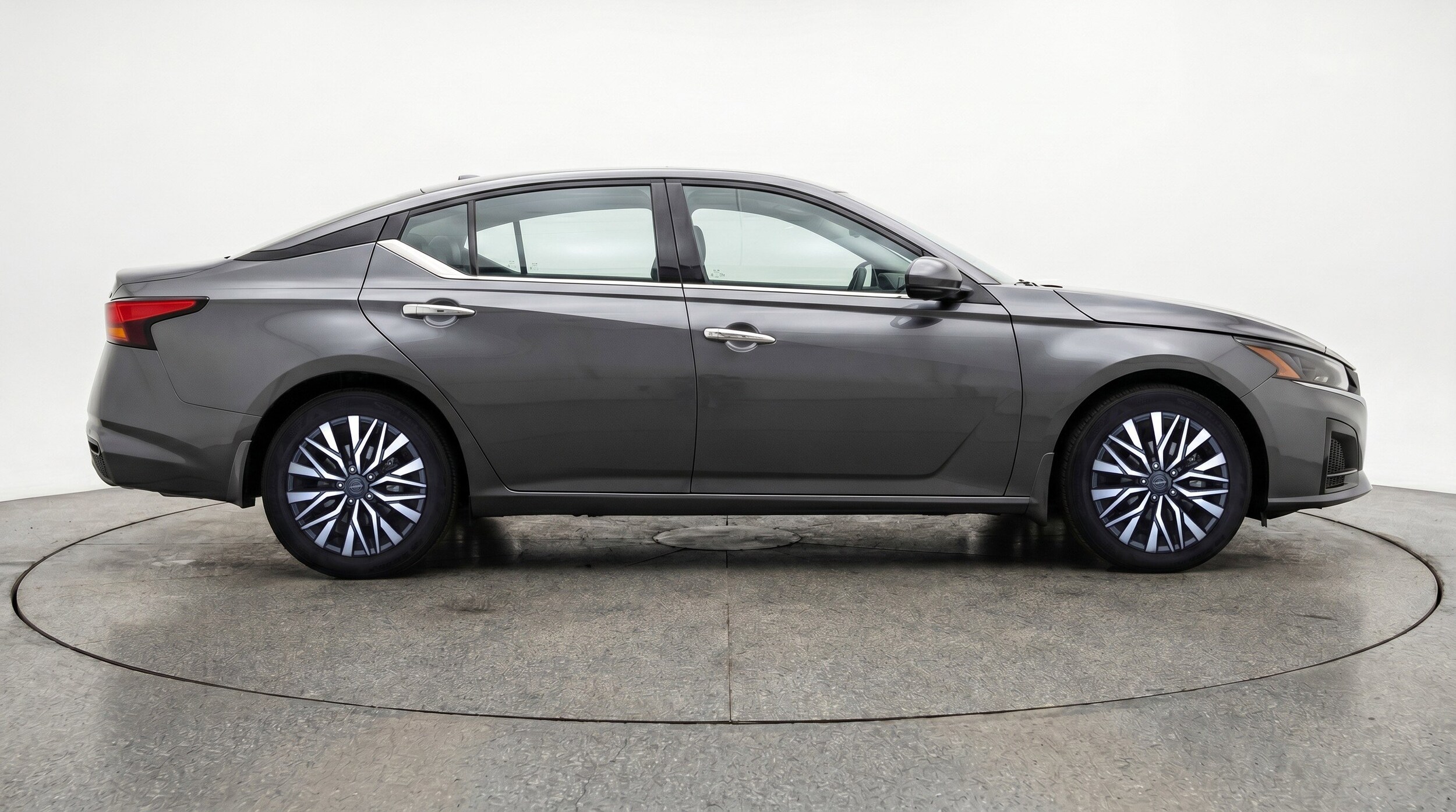 Thumbnail: 2025 Nissan Altima - 11