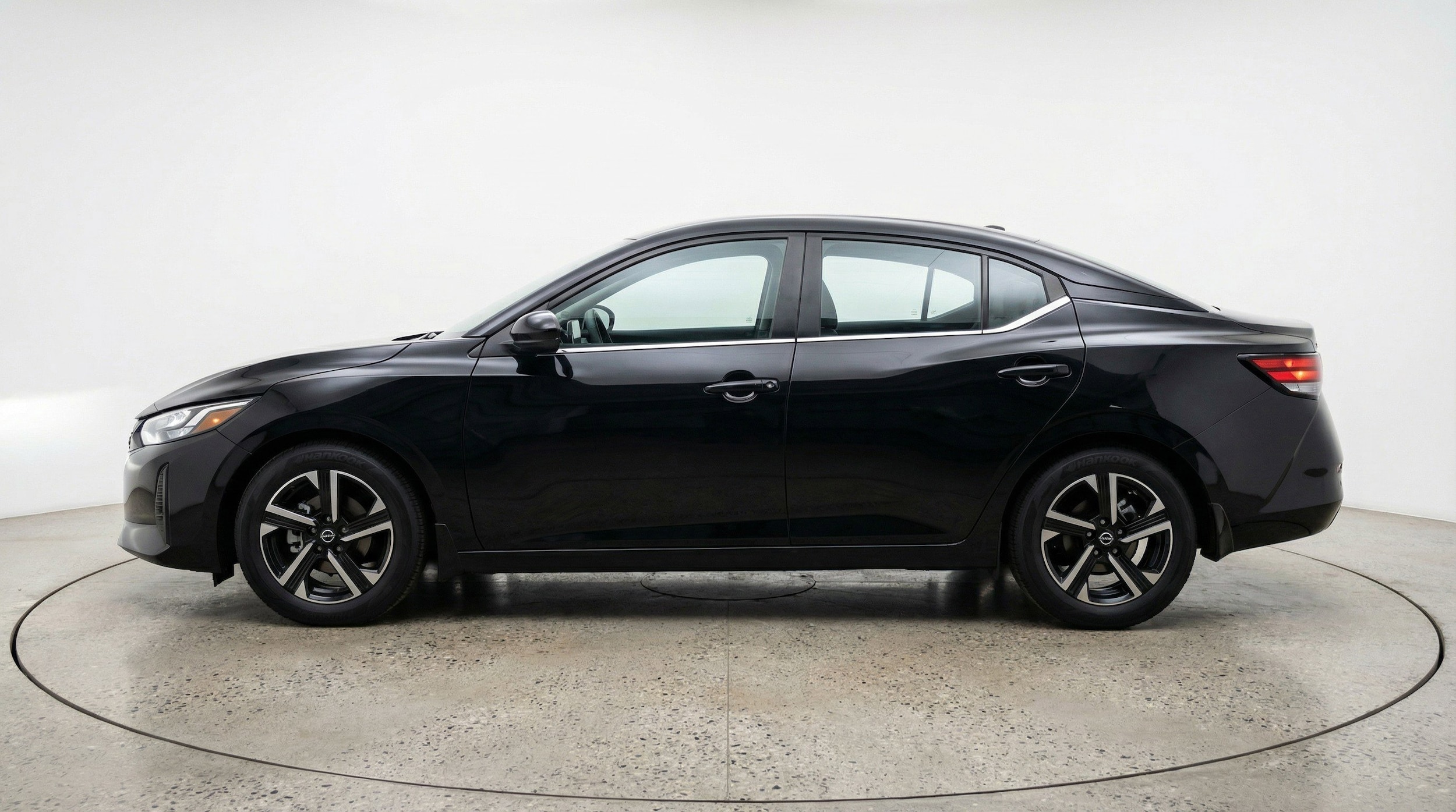 Thumbnail: 2025 Nissan Sentra - 5
