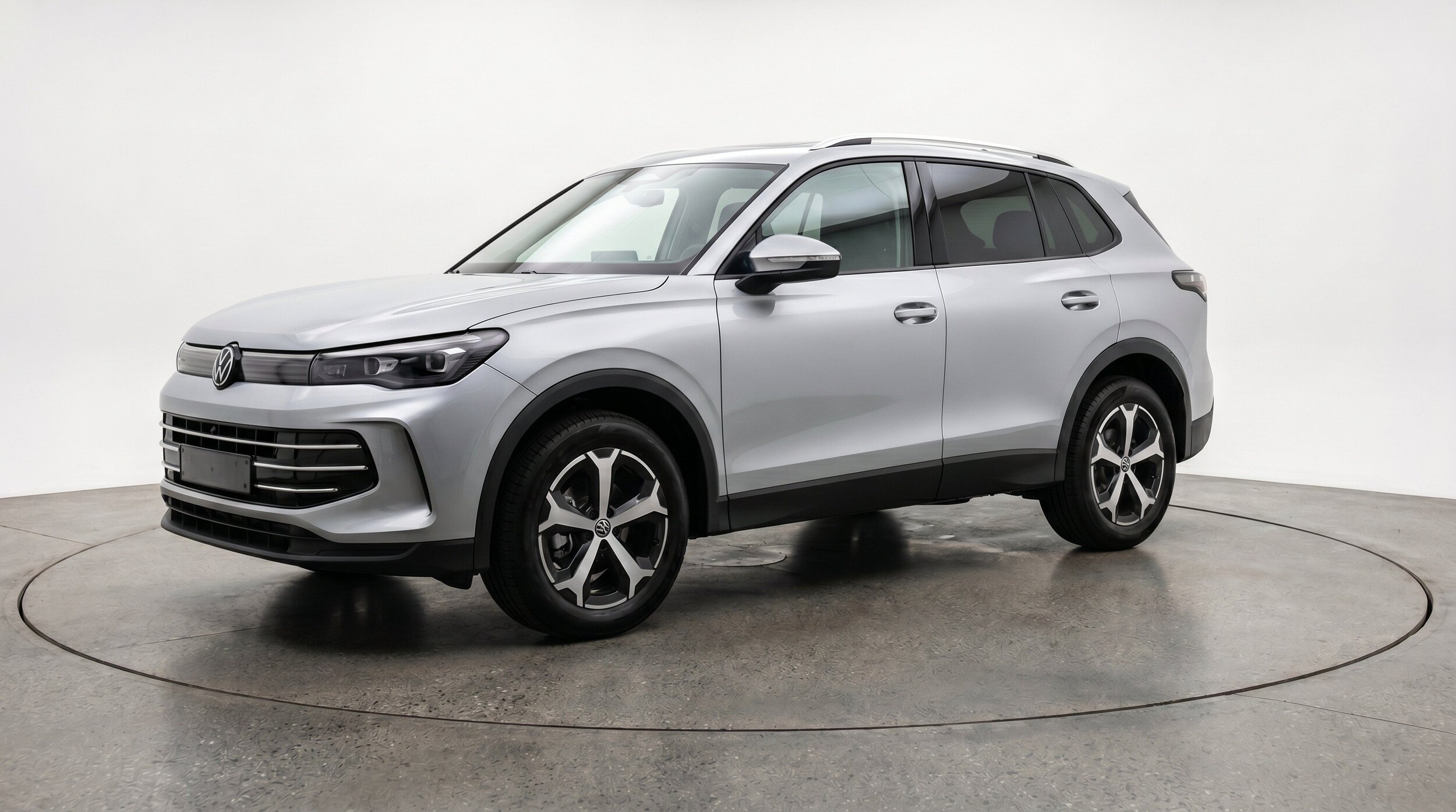 Thumbnail: 2026 Volkswagen Tiguan - 3