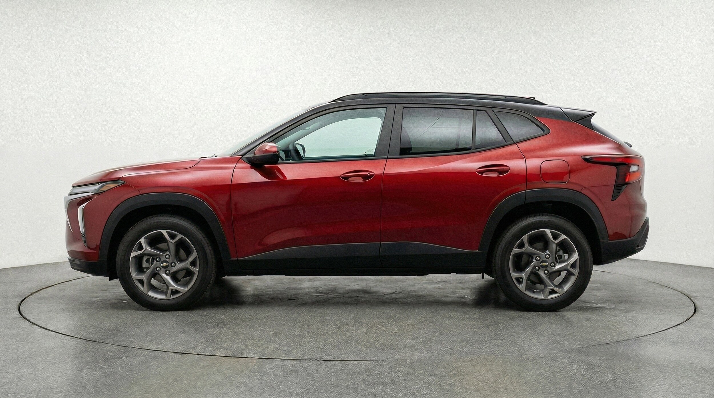 Thumbnail: 2025 Chevrolet Trax - 5