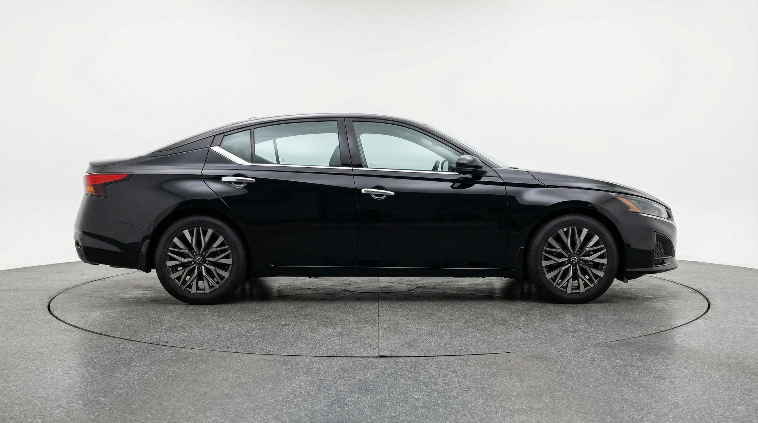 Thumbnail: 2025 Nissan Altima - 11