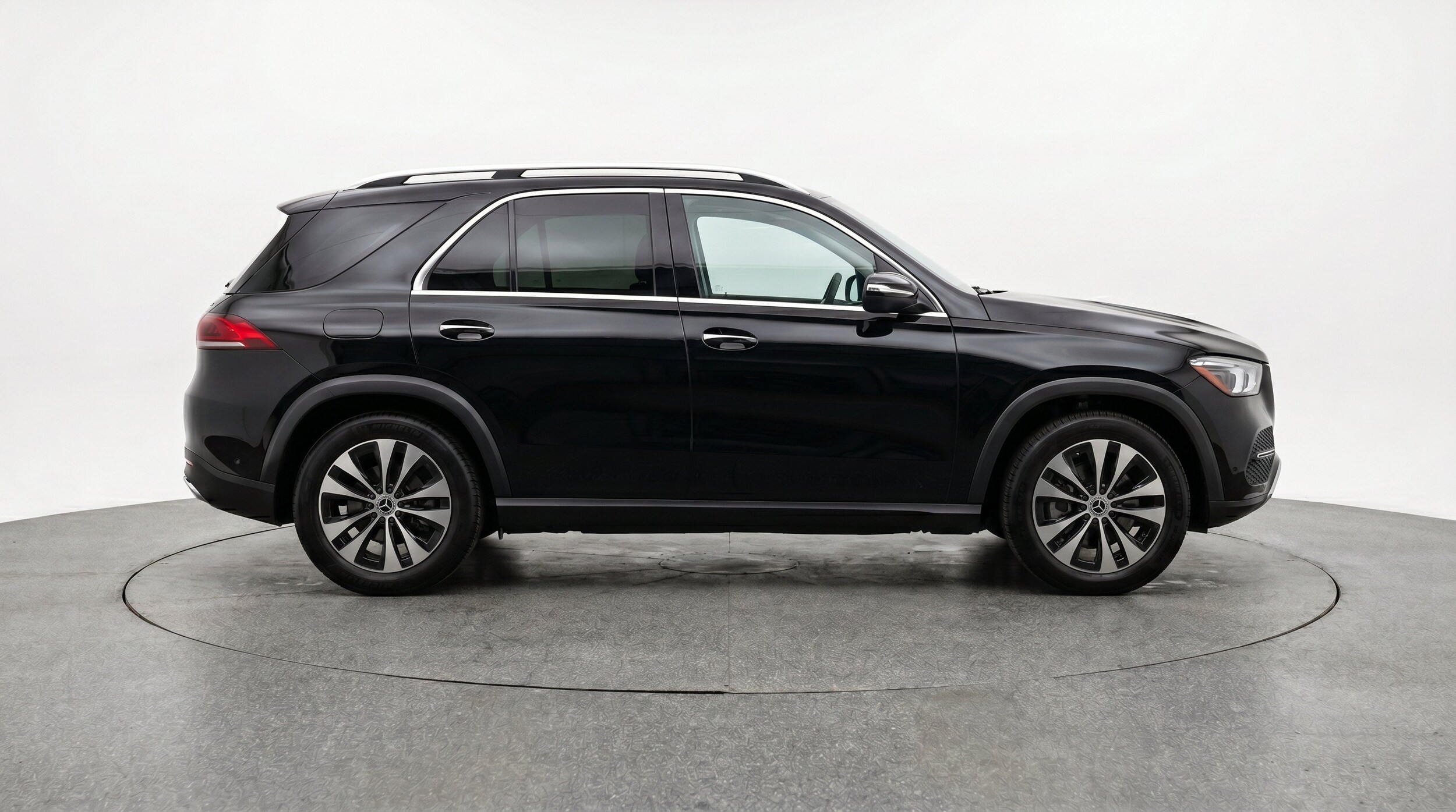 Thumbnail: 2026 Mercedes-Benz GLE - 11