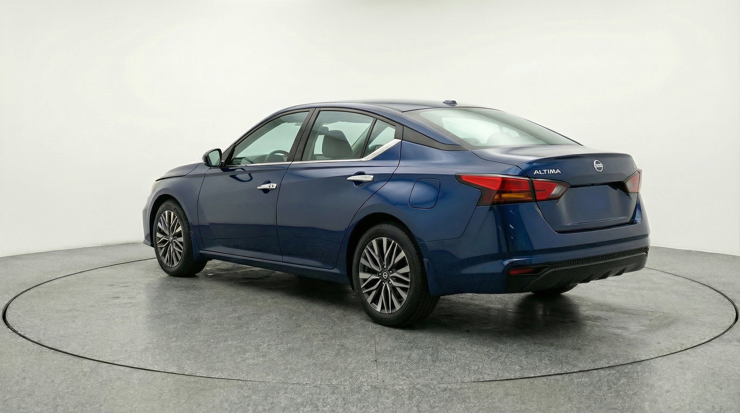 Thumbnail: 2025 Nissan Altima - 6