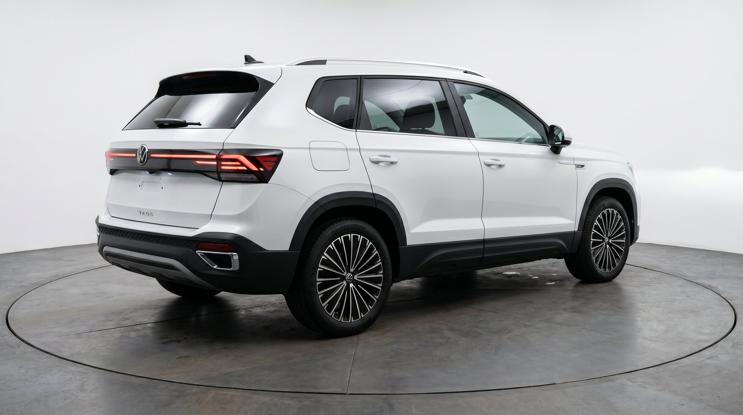 Thumbnail: 2026 Volkswagen Taos - 9