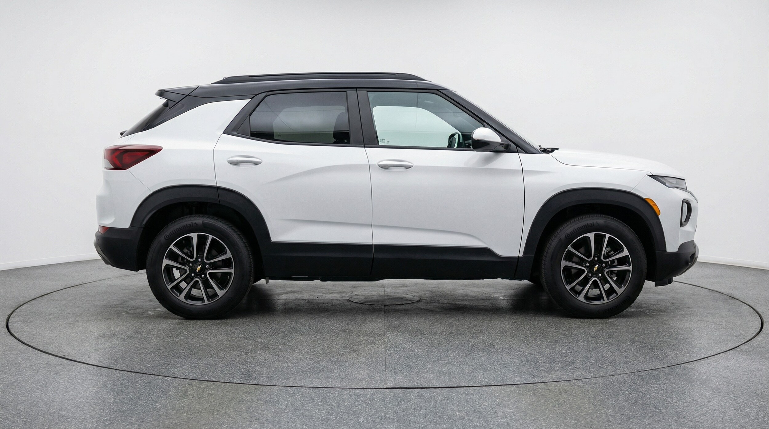 Thumbnail: 2025 Chevrolet TrailBlazer - 8