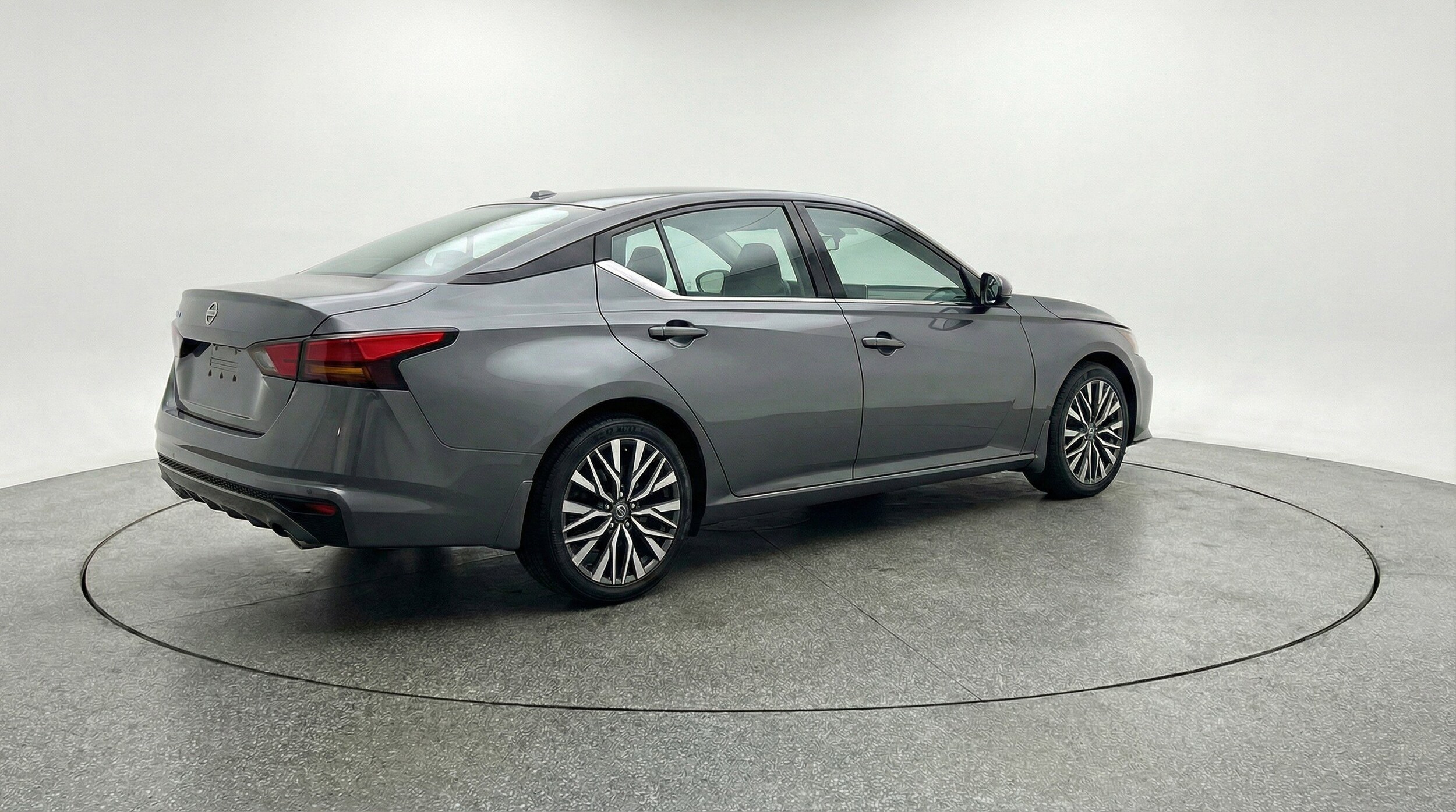 Thumbnail: 2025 Nissan Altima - 9