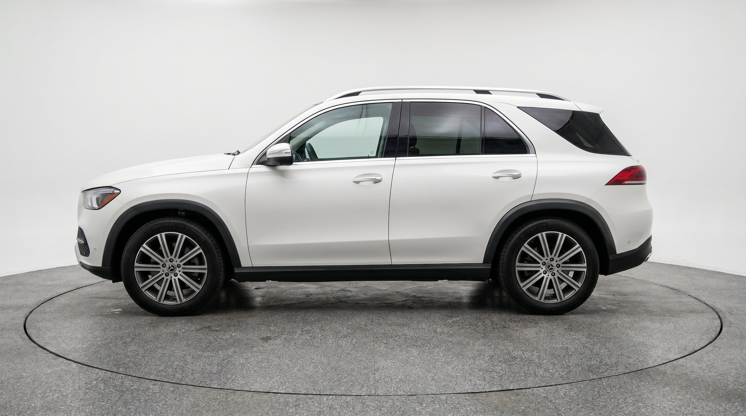 Thumbnail: 2026 Mercedes-Benz GLE - 5