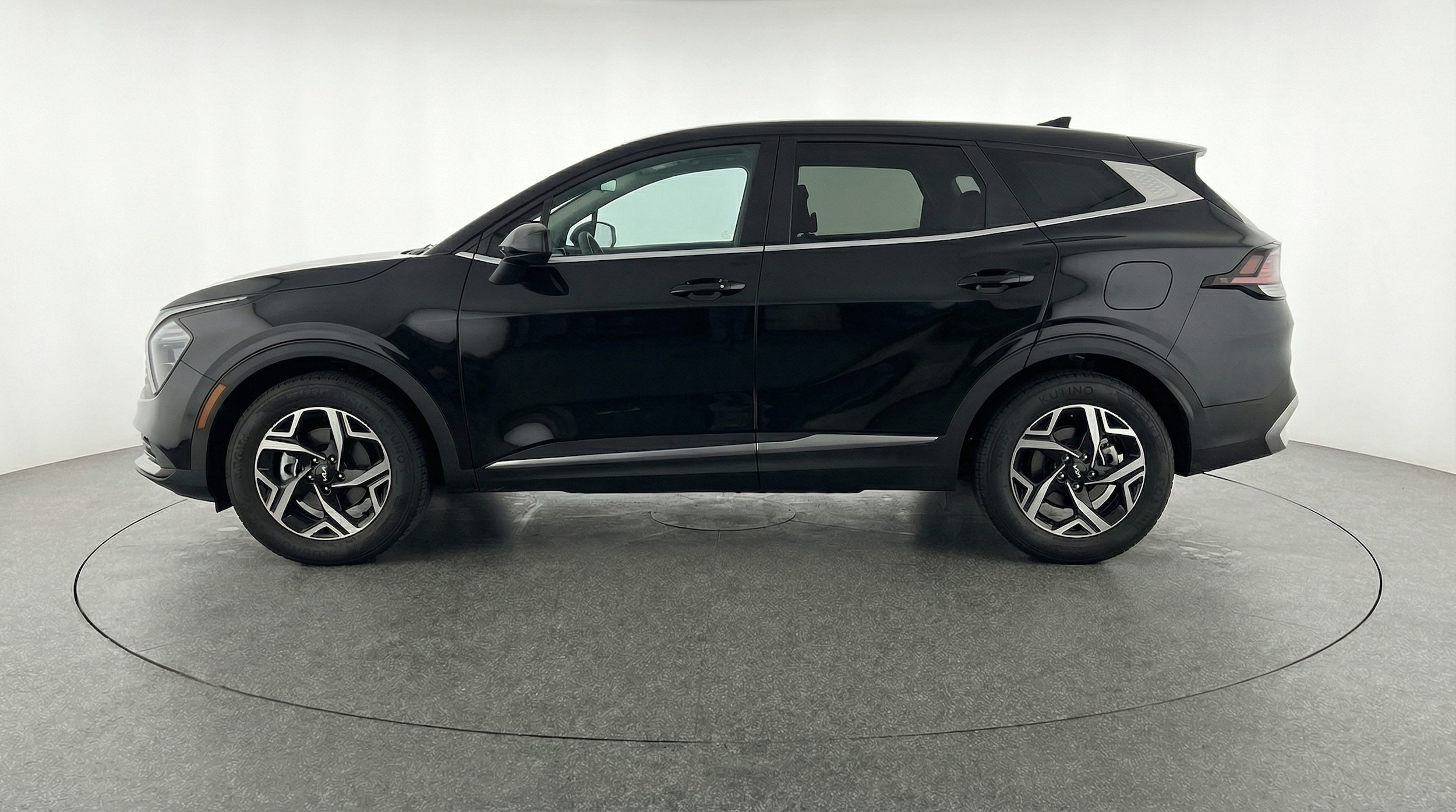 Thumbnail: 2025 Kia Sportage - 4