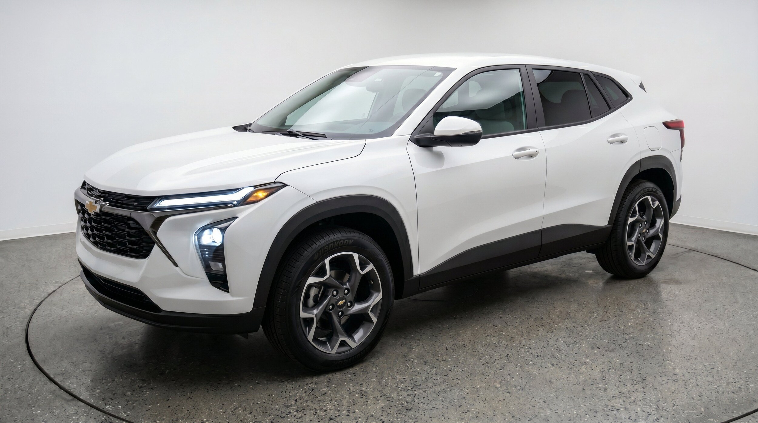 Thumbnail: 2025 Chevrolet Trax - 3