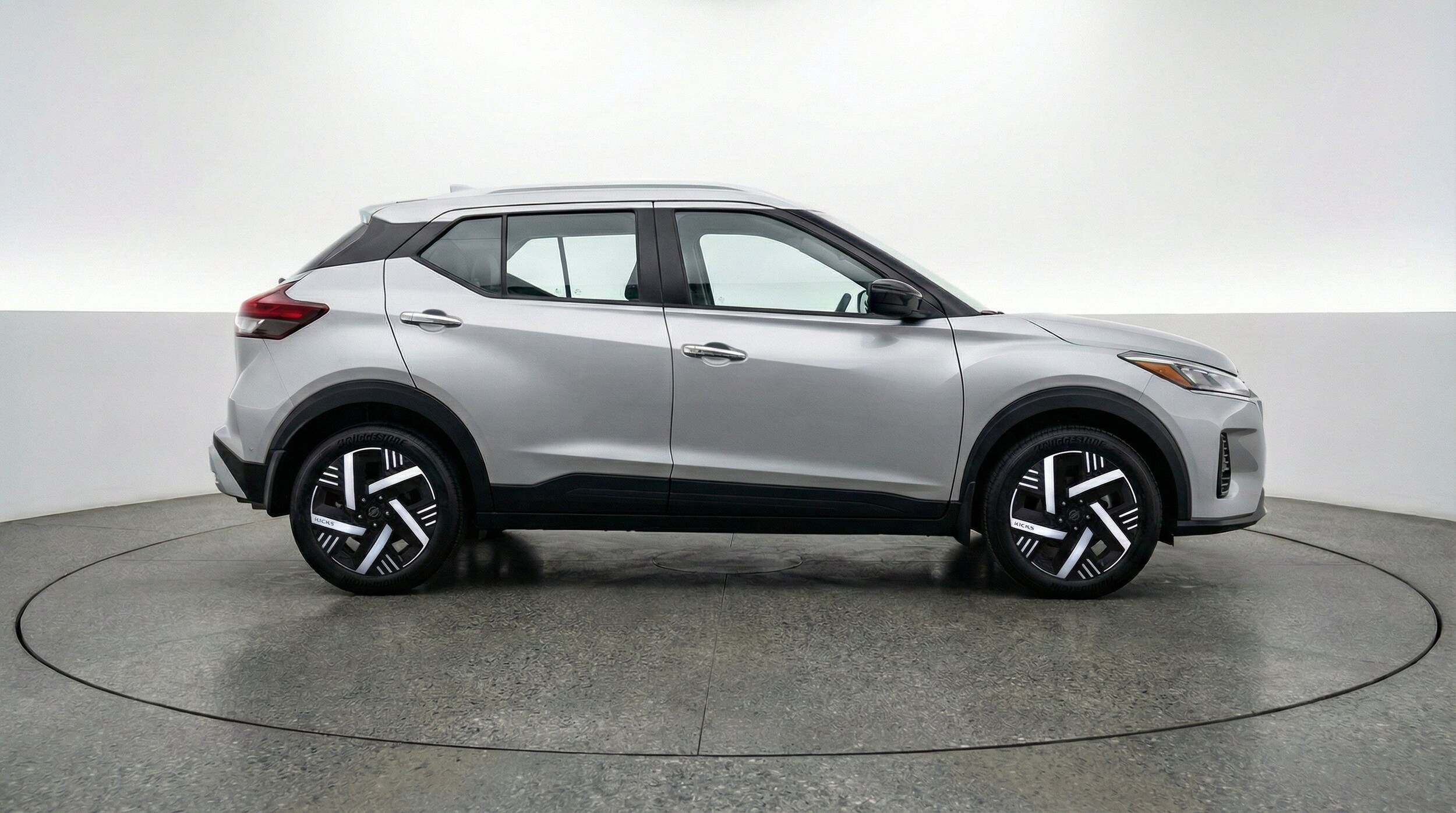Thumbnail: 2026 Nissan Kicks - 11