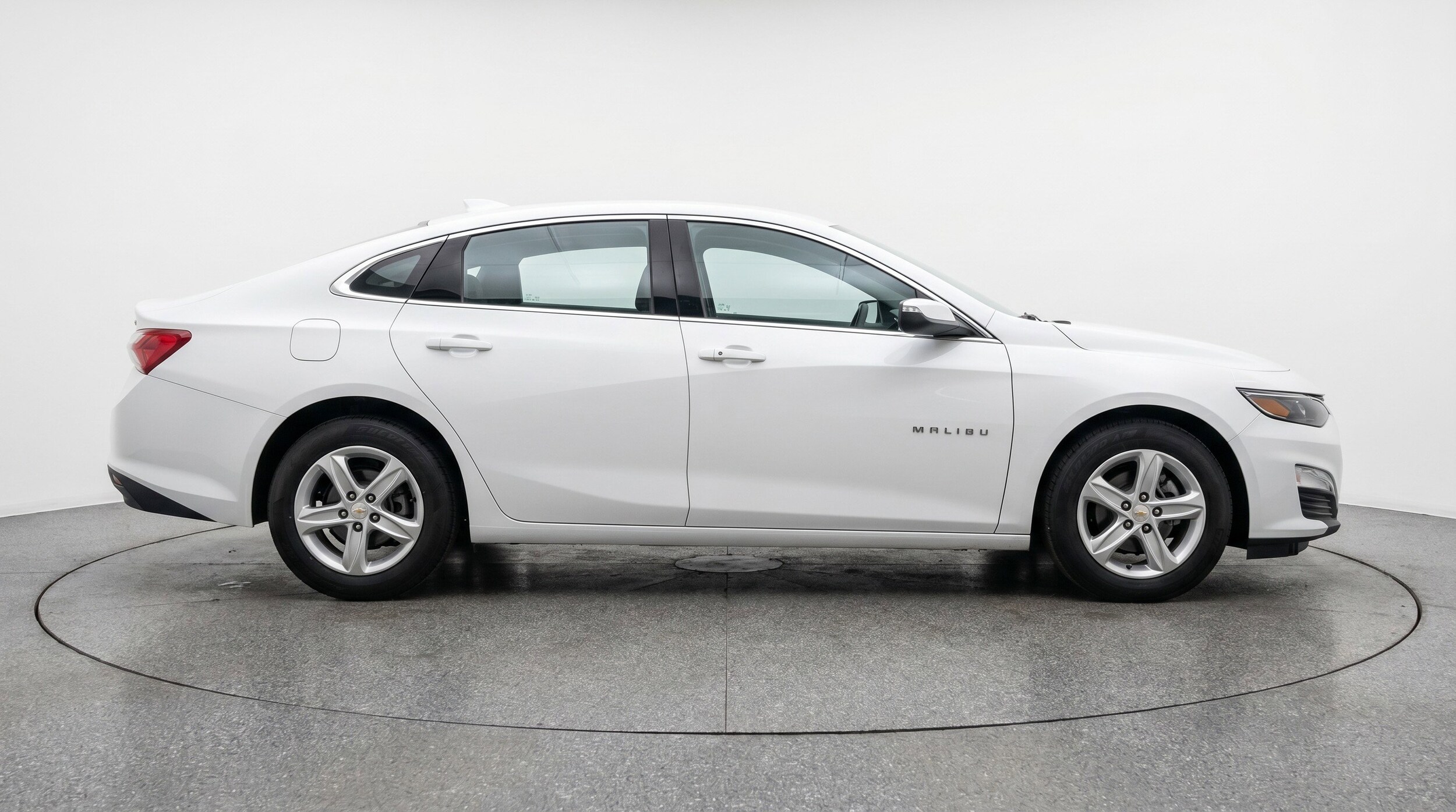 Thumbnail: 2023 Chevrolet Malibu - 11