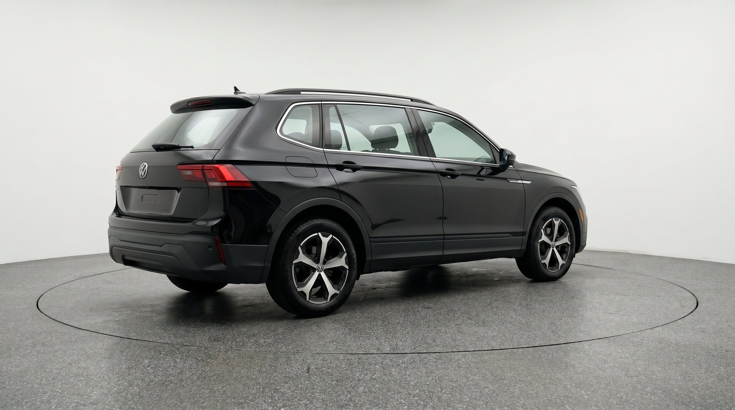 Thumbnail: 2026 Volkswagen Tiguan - 9