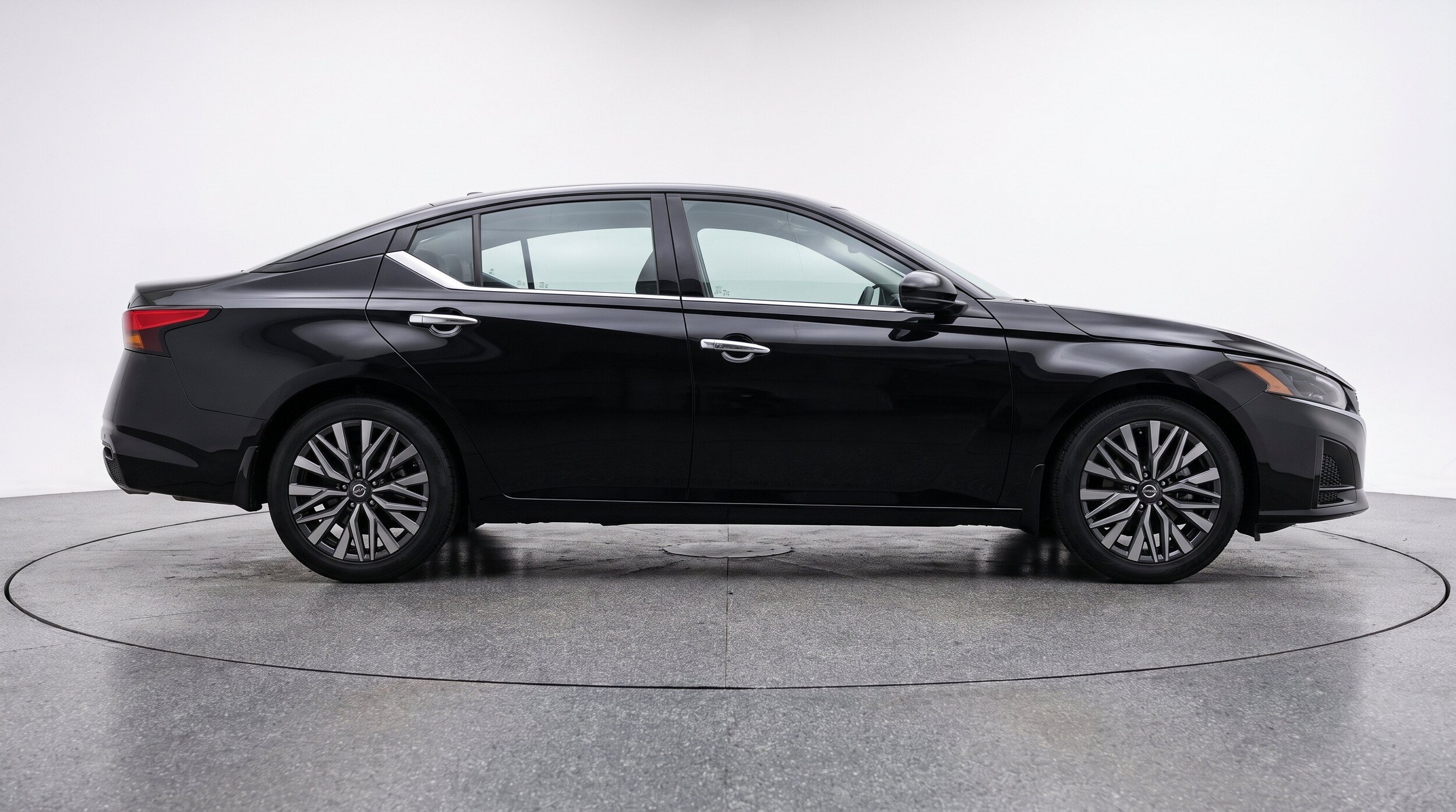 Thumbnail: 2025 Nissan Altima - 11