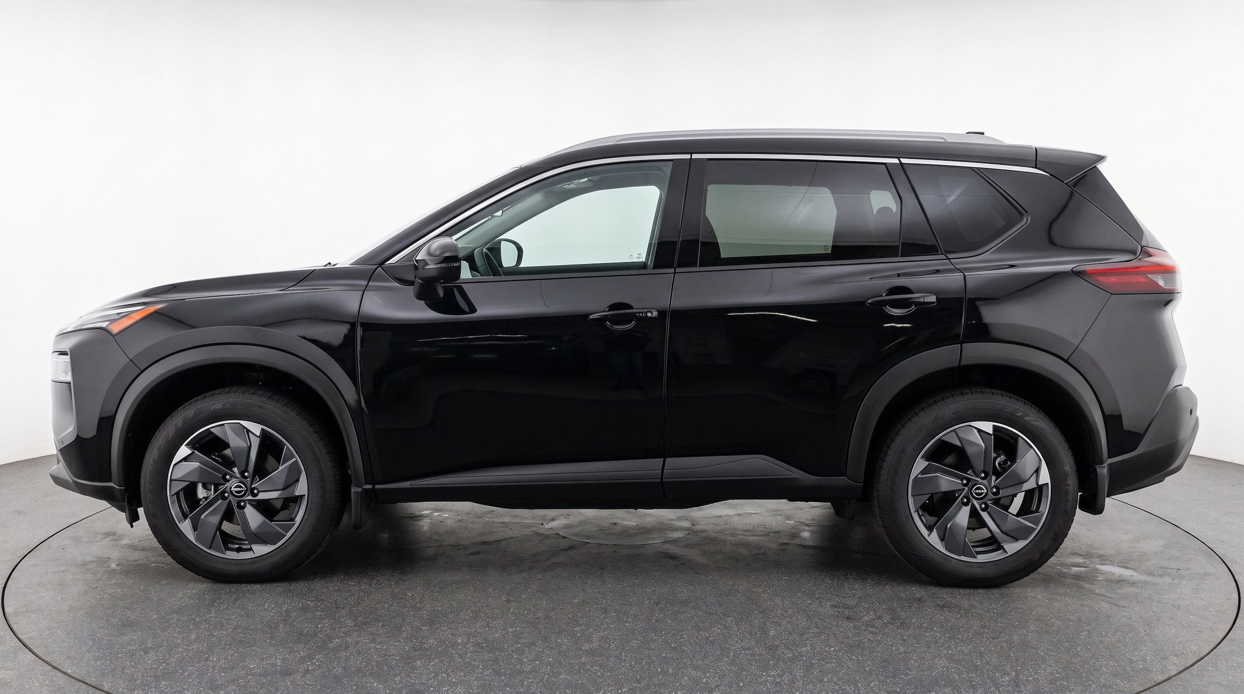 Thumbnail: 2025 Nissan Rogue - 5