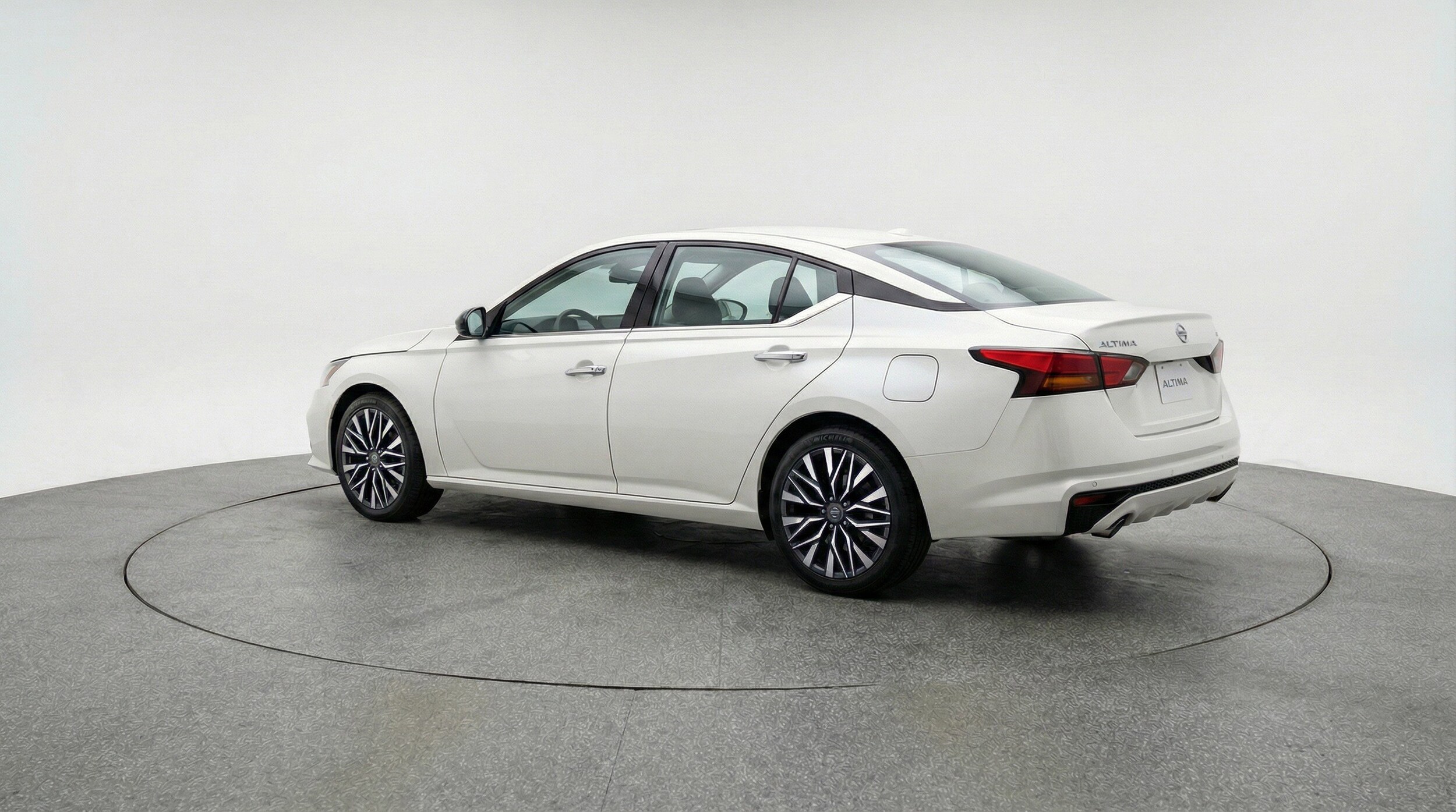 Thumbnail: 2025 Nissan Altima - 6