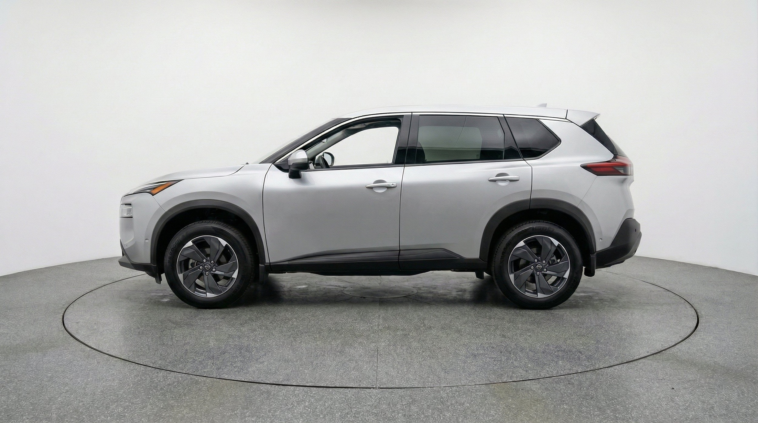 Thumbnail: 2025 Nissan Rogue - 5