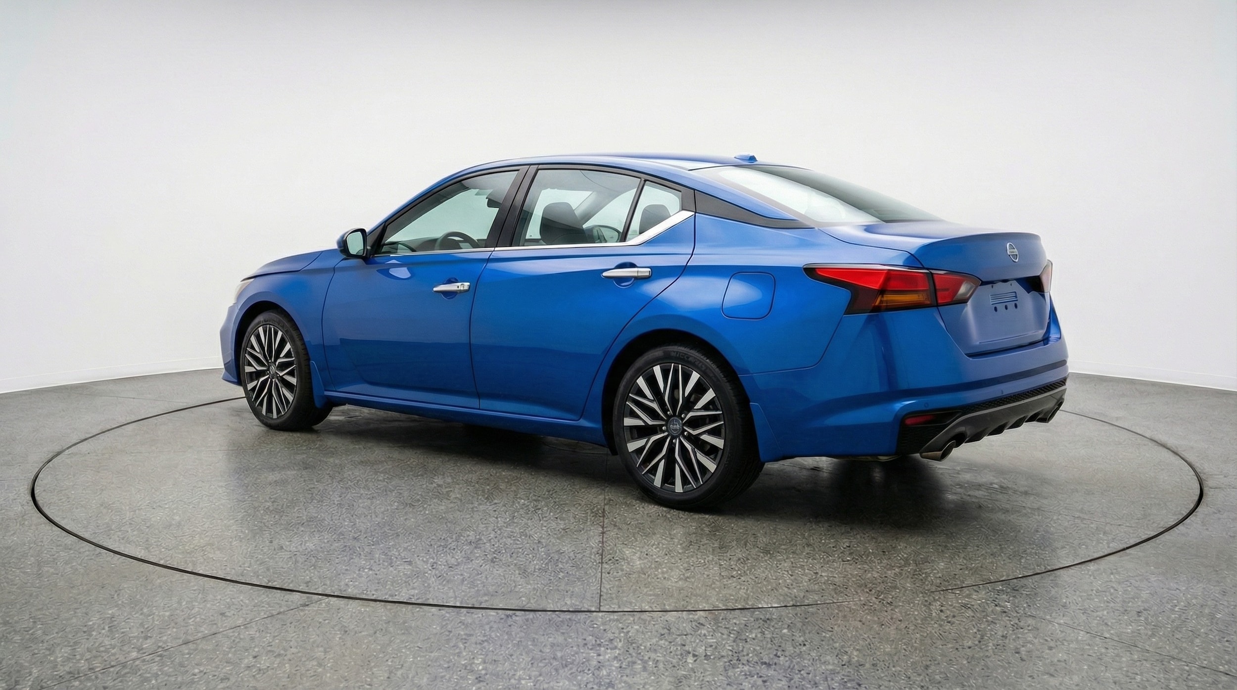 Thumbnail: 2025 Nissan Altima - 5