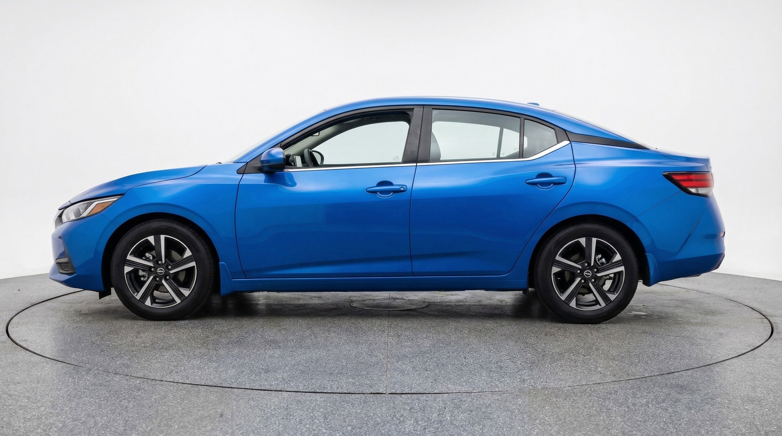 Thumbnail: 2025 Nissan Sentra - 5