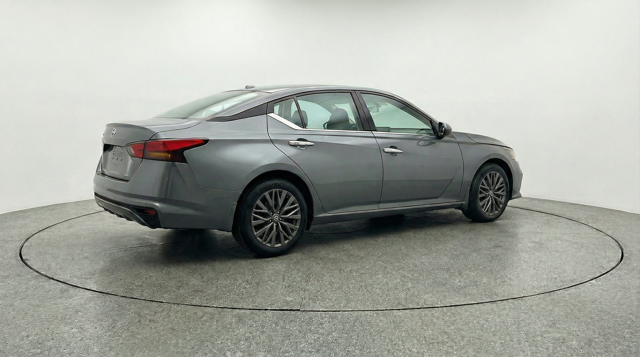 Thumbnail: 2025 Nissan Altima - 9