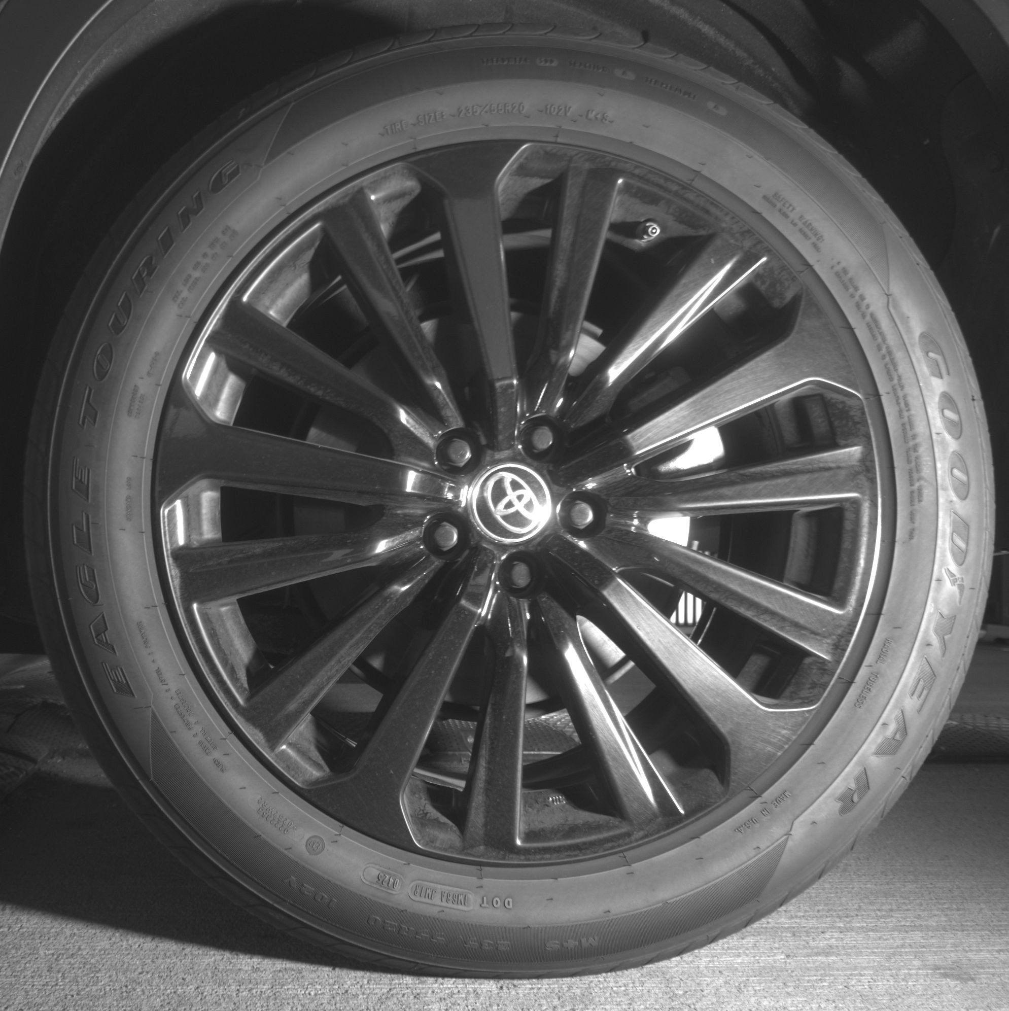 Thumbnail: 2025 Toyota Highlander - 14