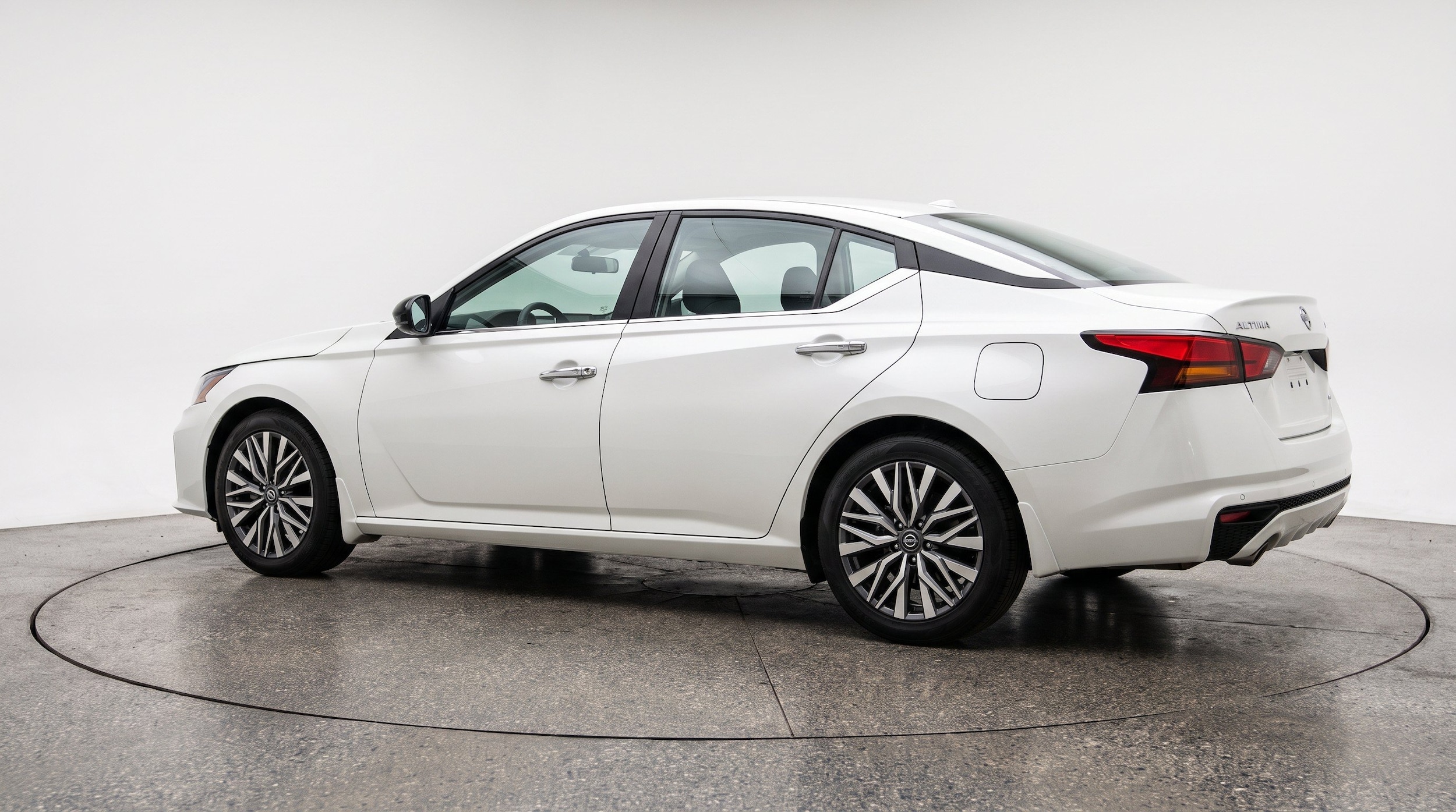 Thumbnail: 2025 Nissan Altima - 6