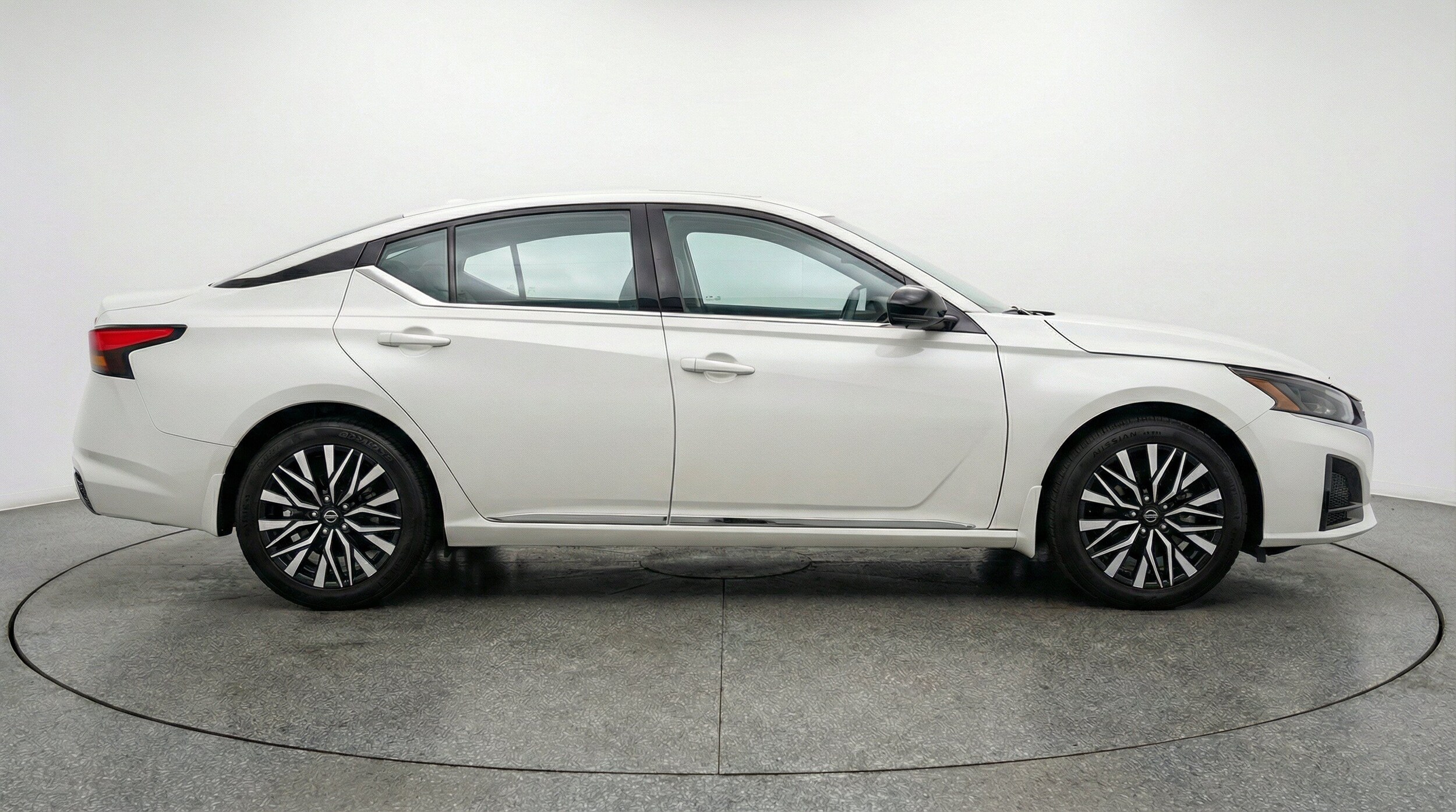 Thumbnail: 2025 Nissan Altima - 11