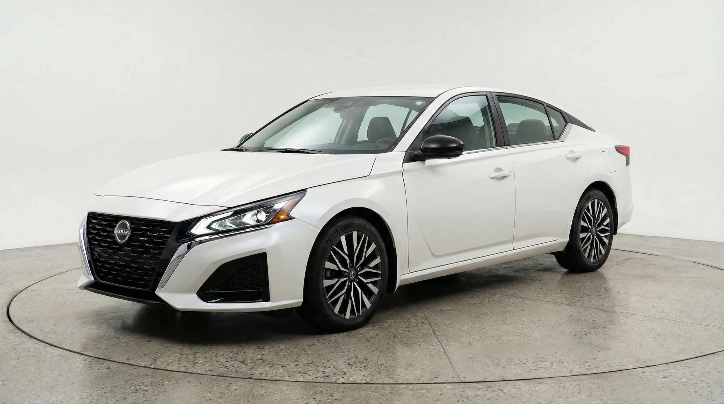 Thumbnail: 2025 Nissan Altima - 3