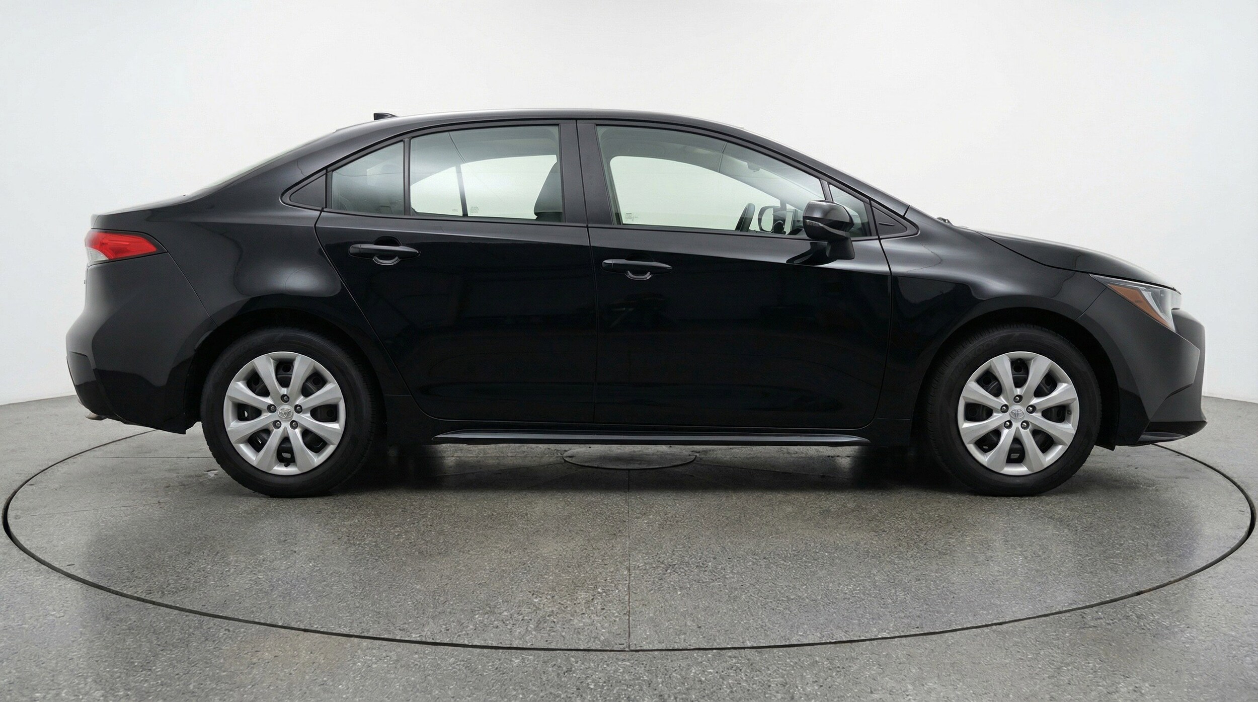 Thumbnail: 2025 Toyota Corolla - 11