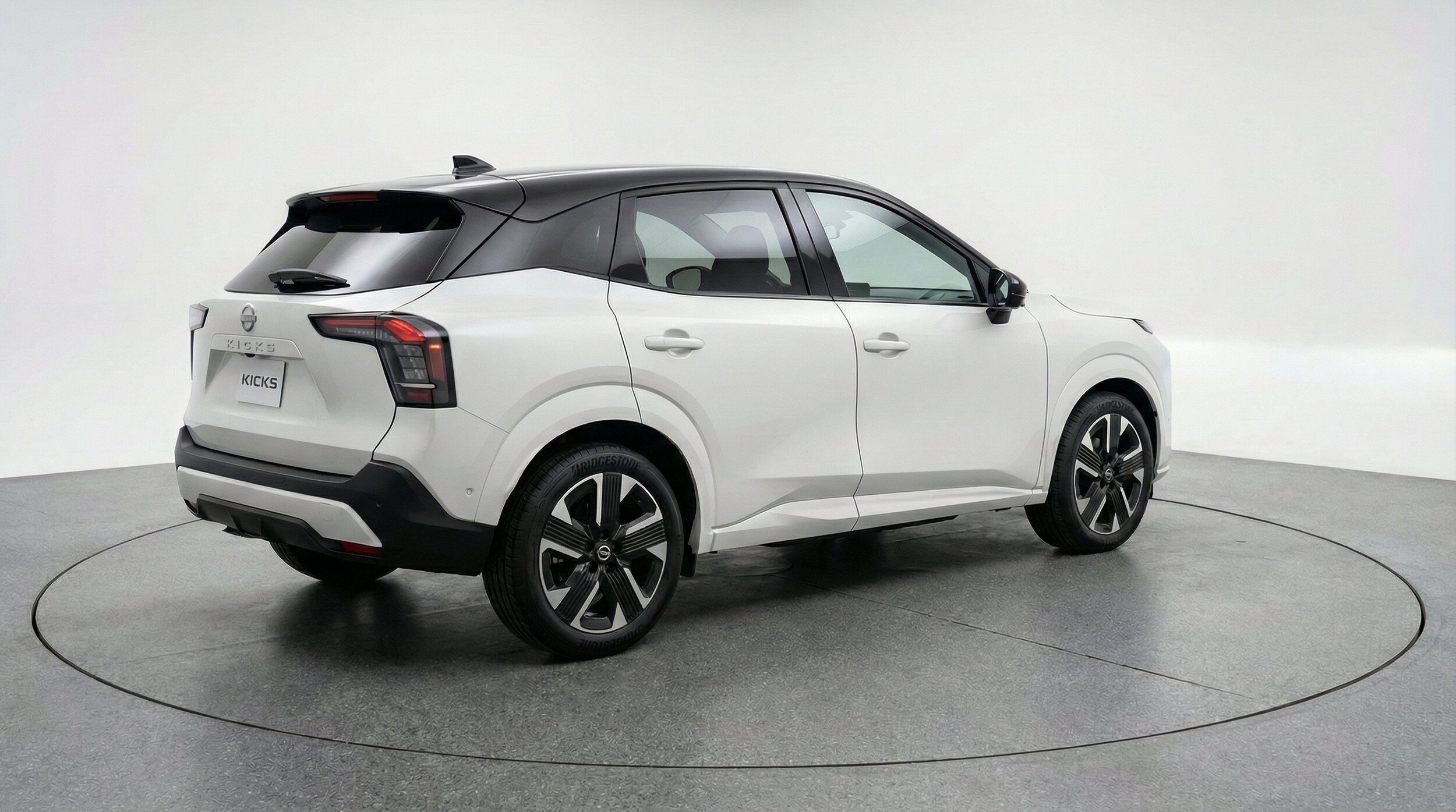 Thumbnail: 2026 Nissan Kicks - 9