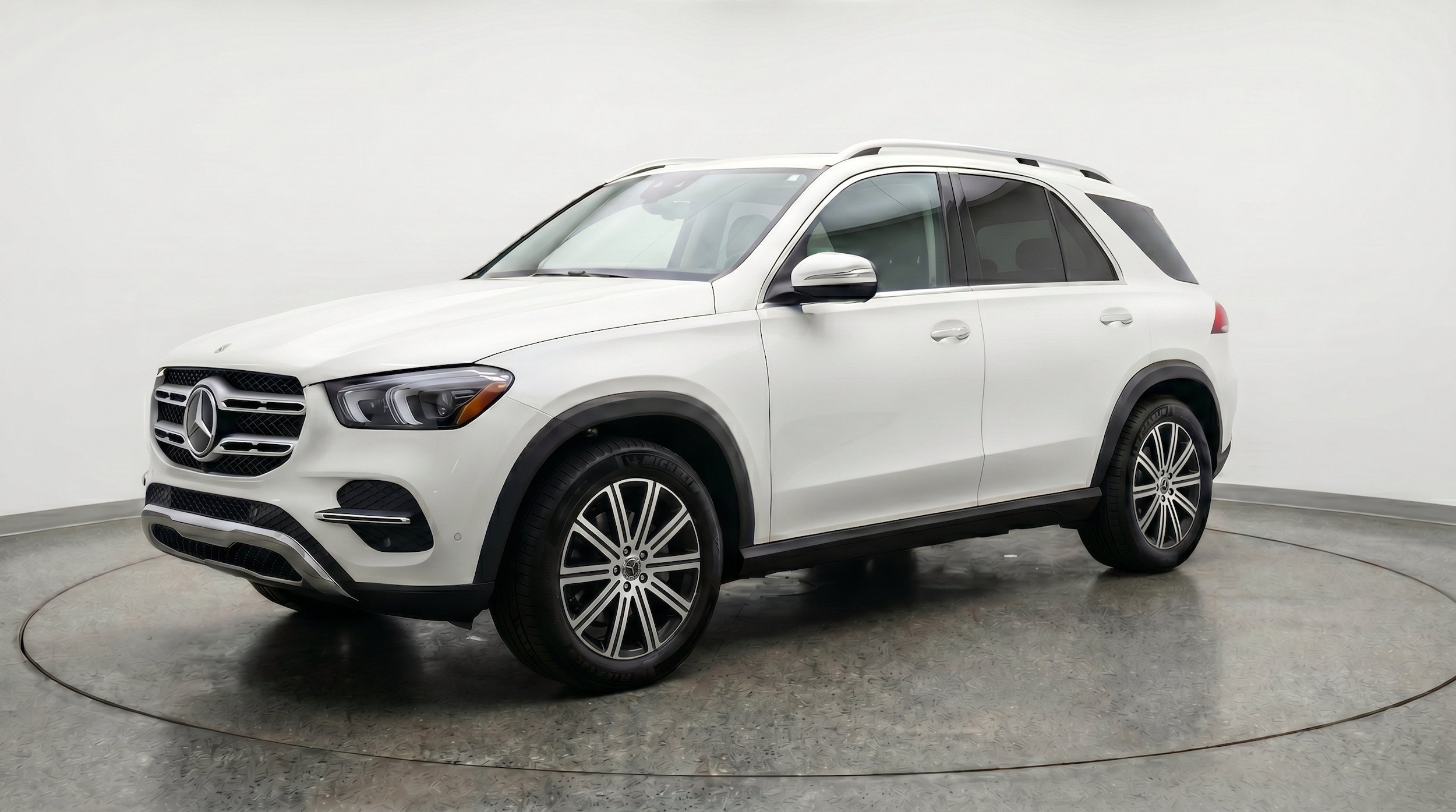 Thumbnail: 2026 Mercedes-Benz GLE - 3
